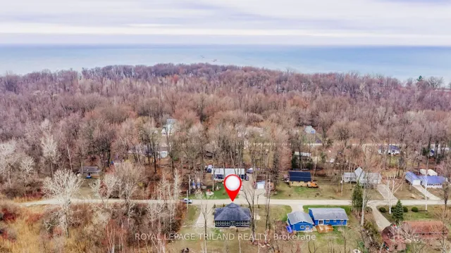 6043 FRANKS Rd, Lambton Shores 5