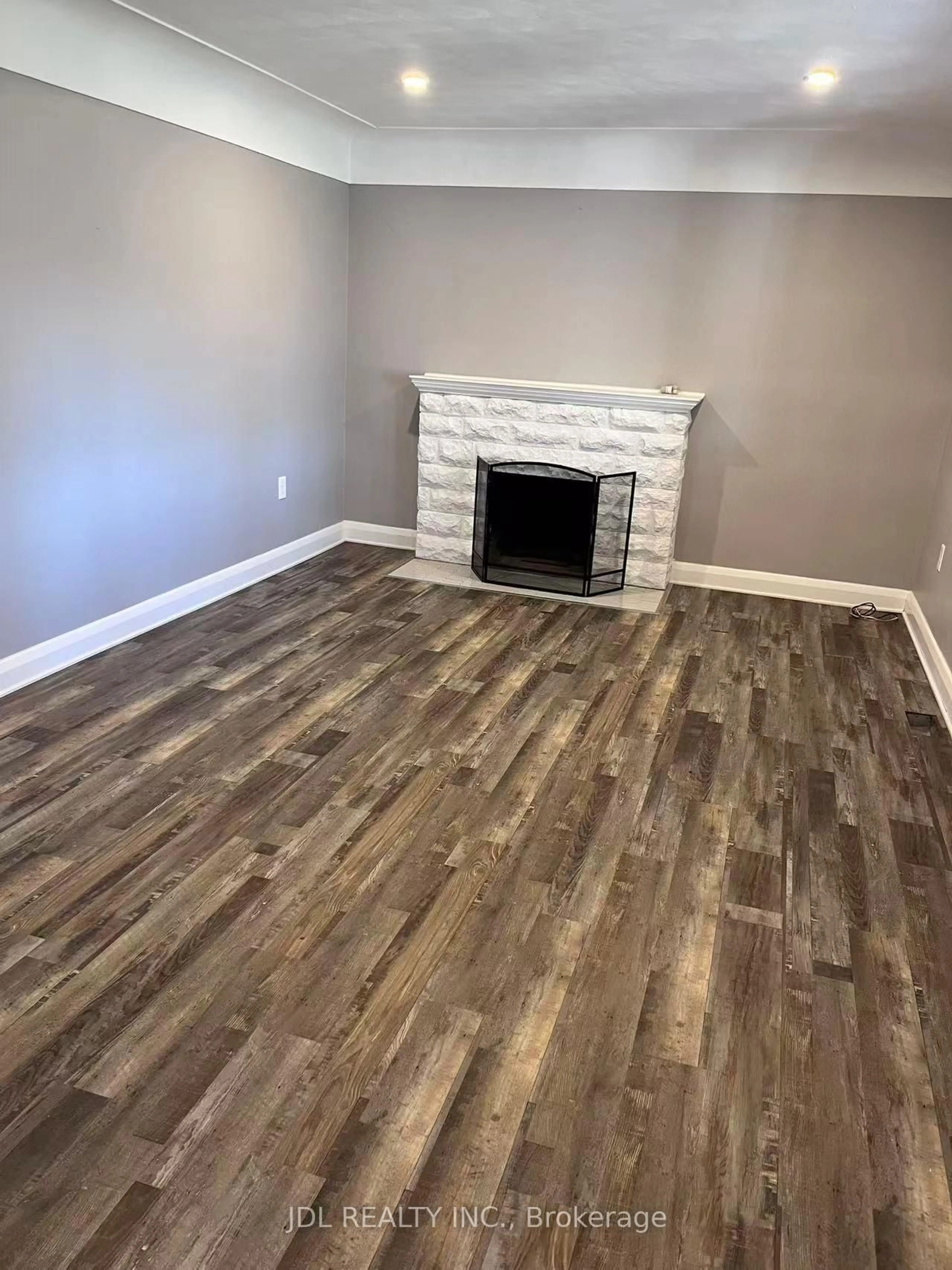 A pic of a room for 8110 Chippewa Rd, Hamilton Ontario L0R 1W0