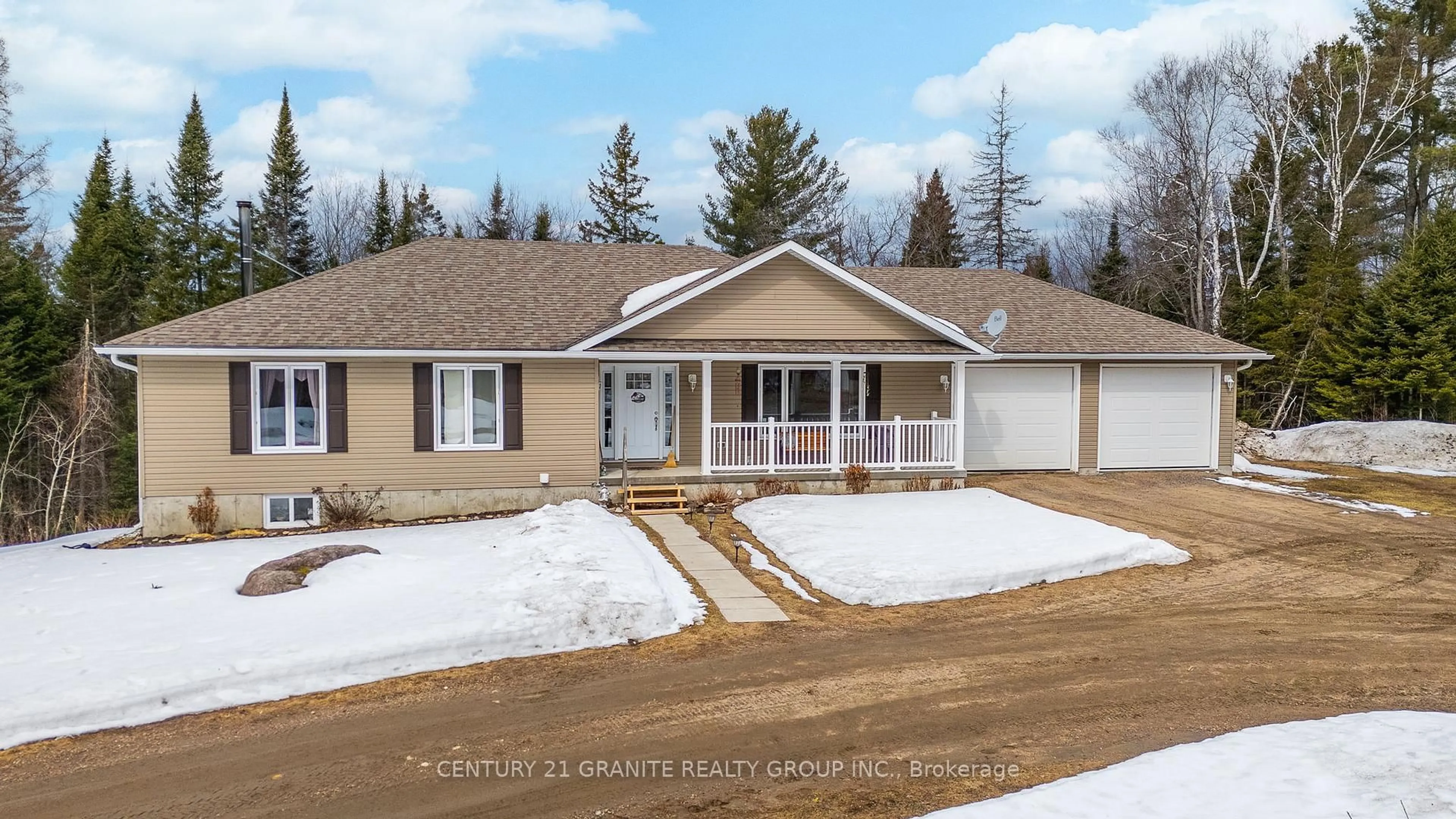 Home with vinyl exterior material, street for 818 Williams Lake Rd, Bancroft Ontario K0L 1C0