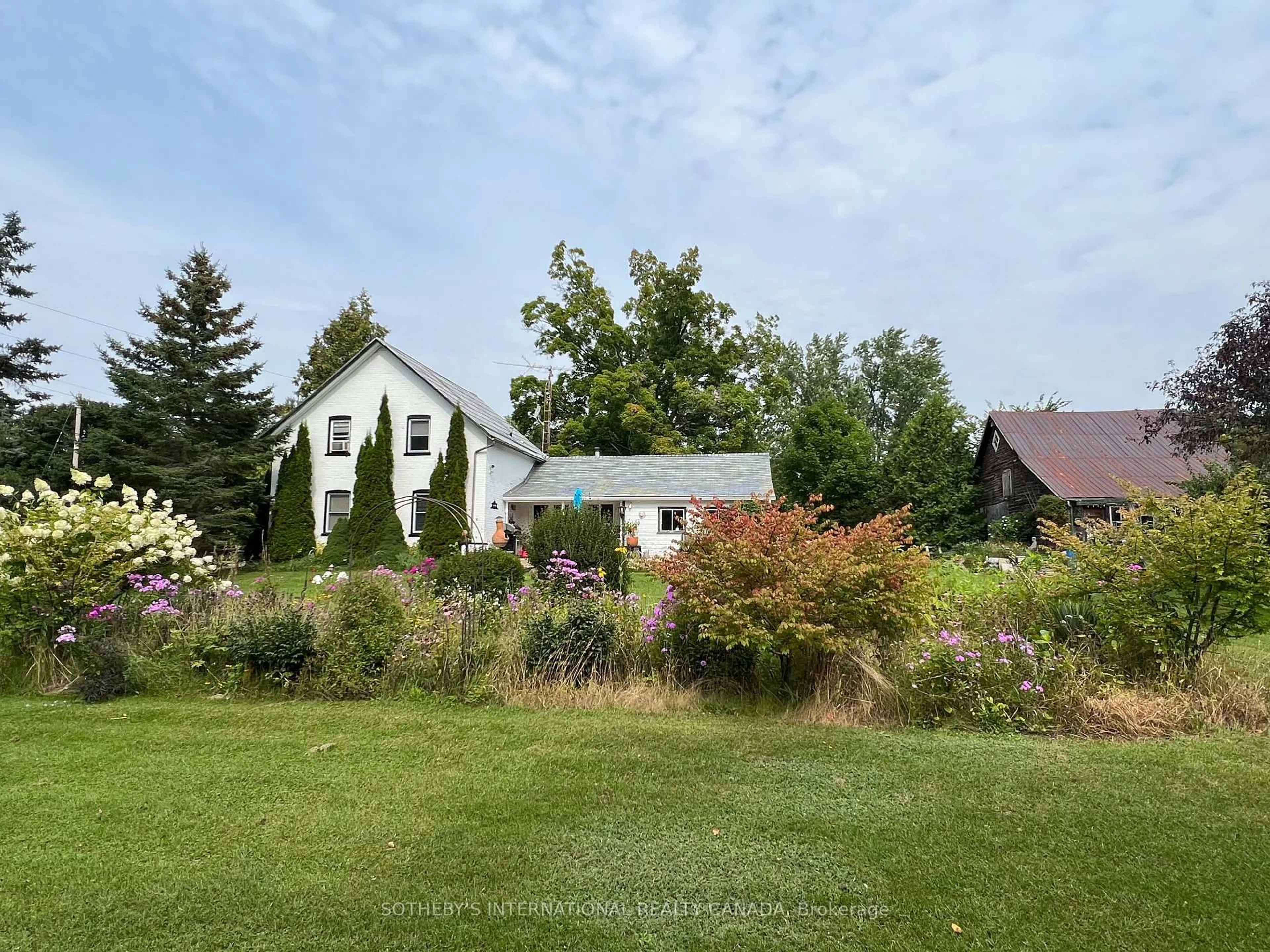A pic from outside/outdoor area/front of a property/back of a property/a pic from drone, unknown for 17 Douglas St, Trent Hills Ontario K0K 3K0