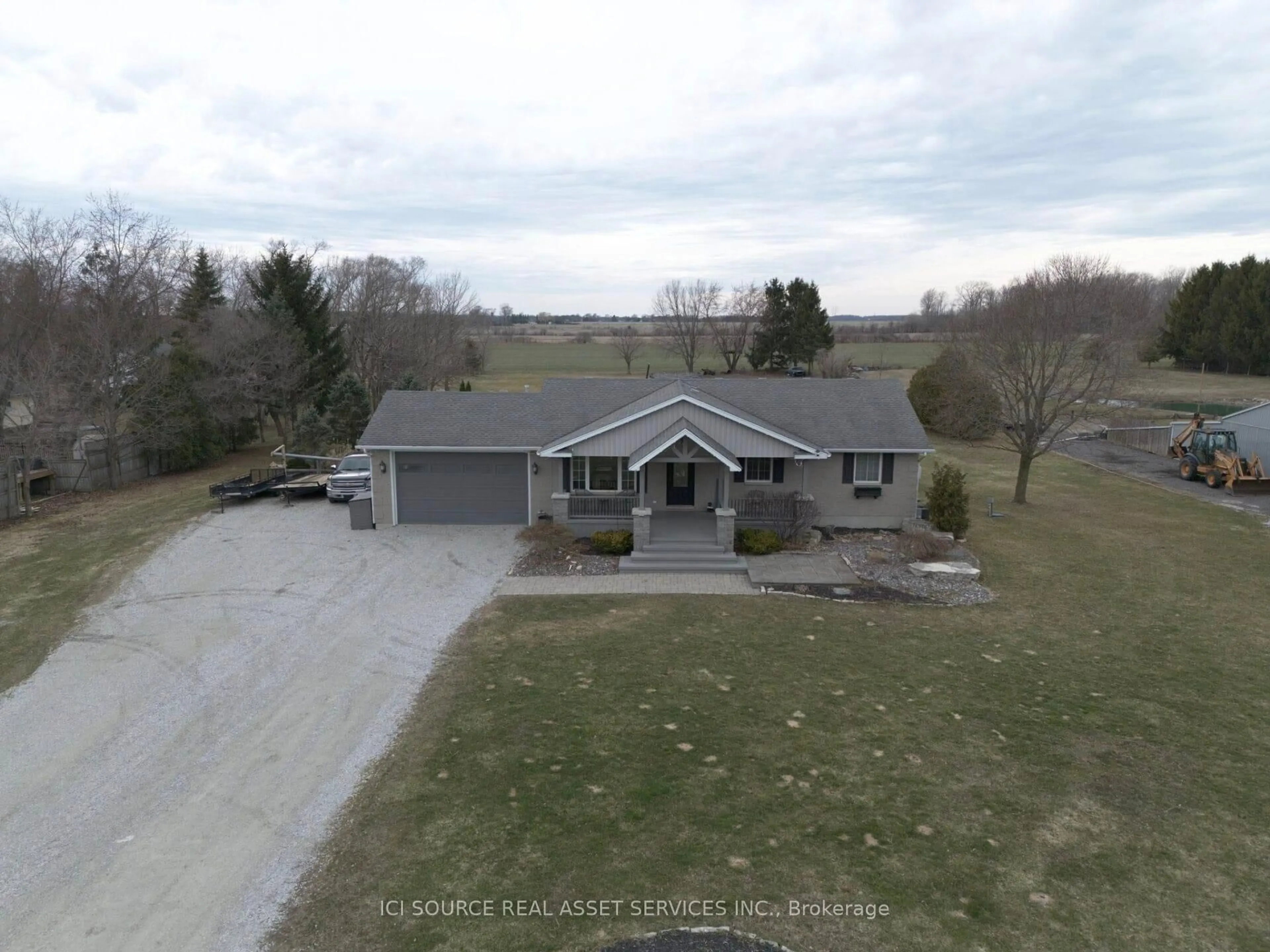 A pic from outside/outdoor area/front of a property/back of a property/a pic from drone, unknown for 4635 Kettle Lane, Enniskillen Ontario N0N 1R0