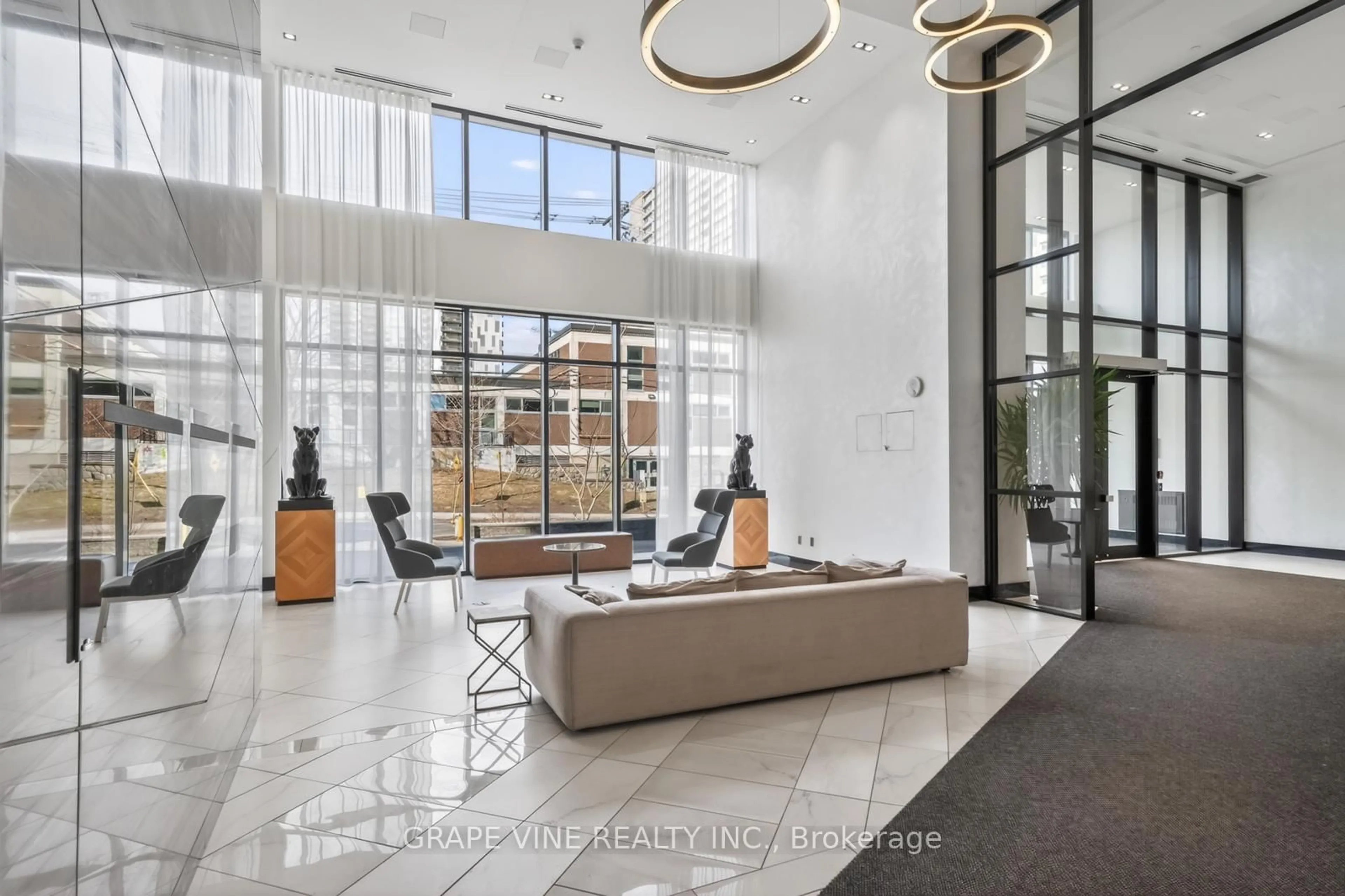 Lobby for 255 BAY St #1010, Ottawa Ontario K1R 0C5