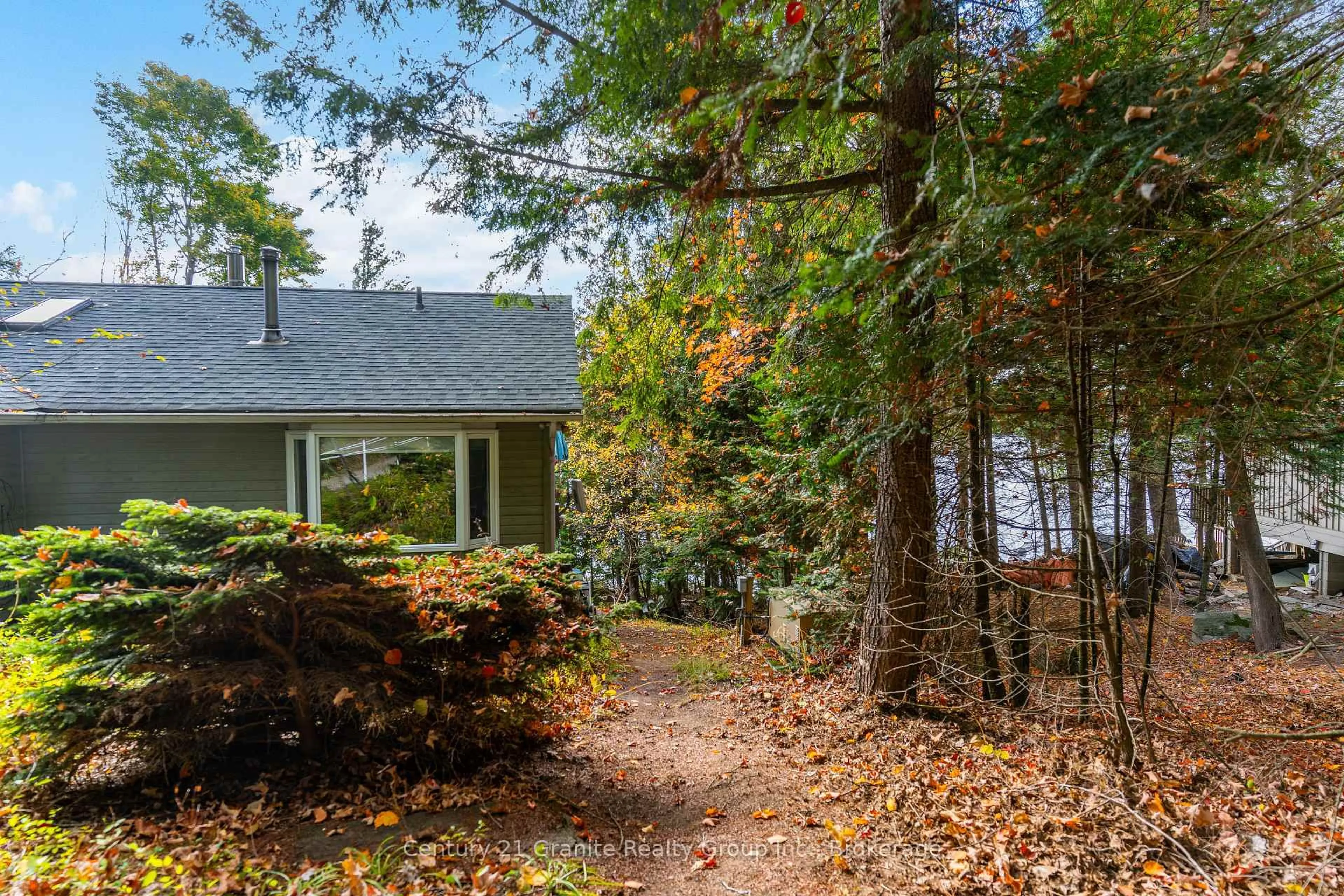 Patio, water/lake/river/ocean view for 1058 Kipps Lane, Dysart et al Ontario K0M 1S0