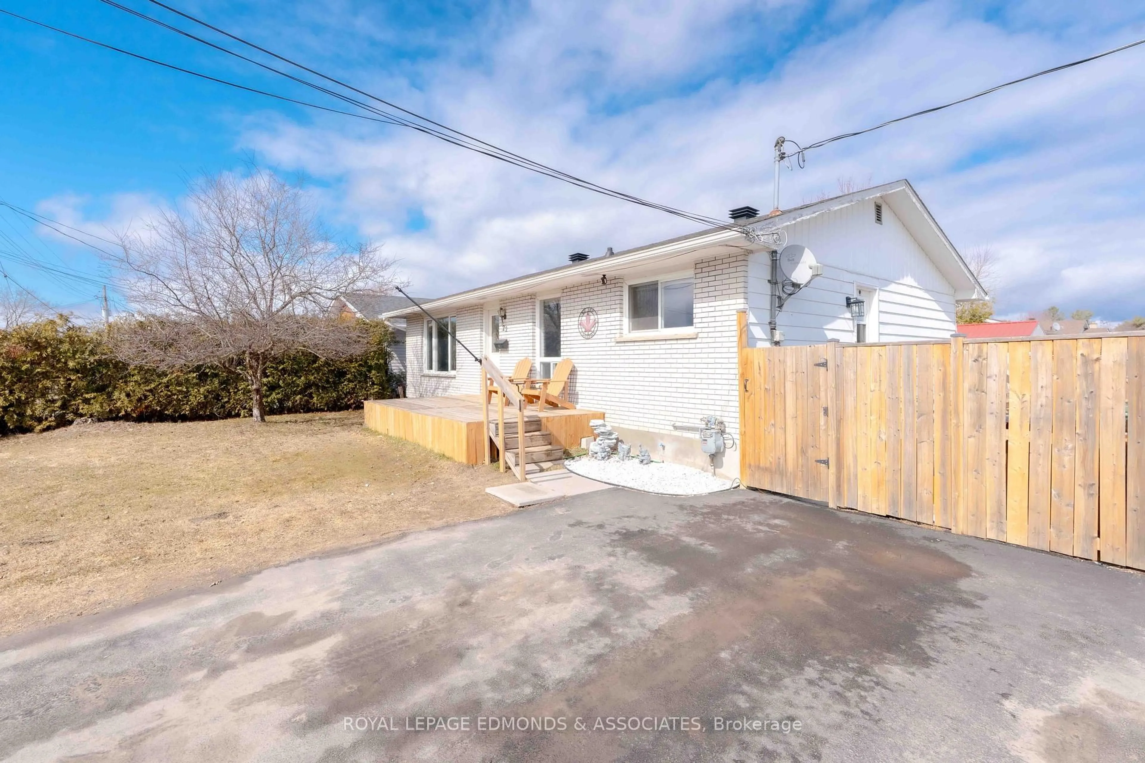 A pic from outside/outdoor area/front of a property/back of a property/a pic from drone, street for 22 John St, Petawawa Ontario K8H 1S4