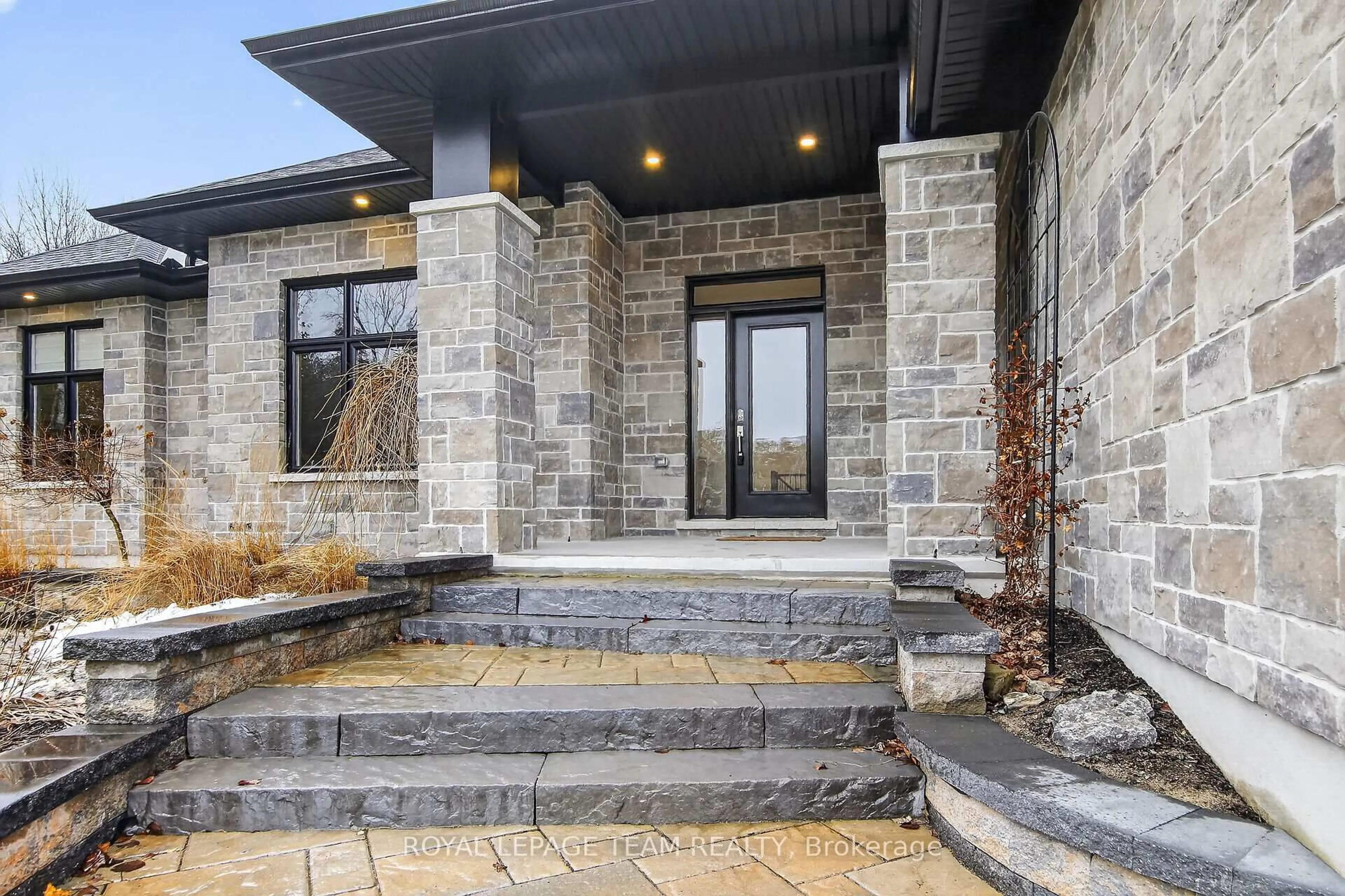 Unknown for 144 Country Meadow Dr, Carp Ontario K0A 1L0