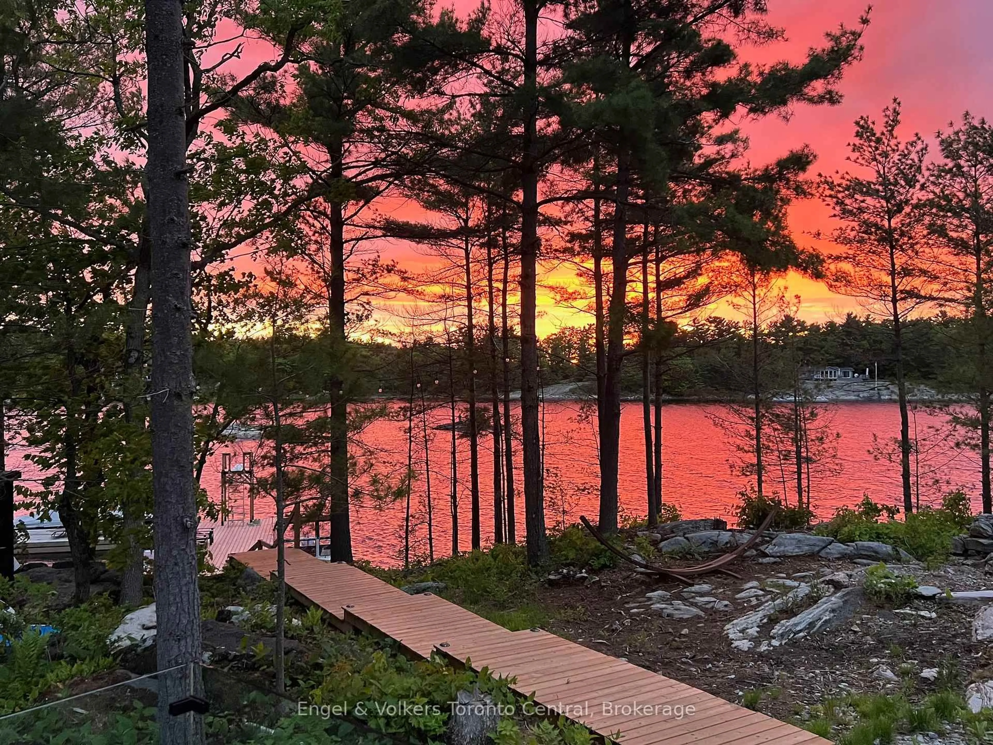 Blurry image for 736 2190 Island, Georgian Bay Ontario P0E 1E0