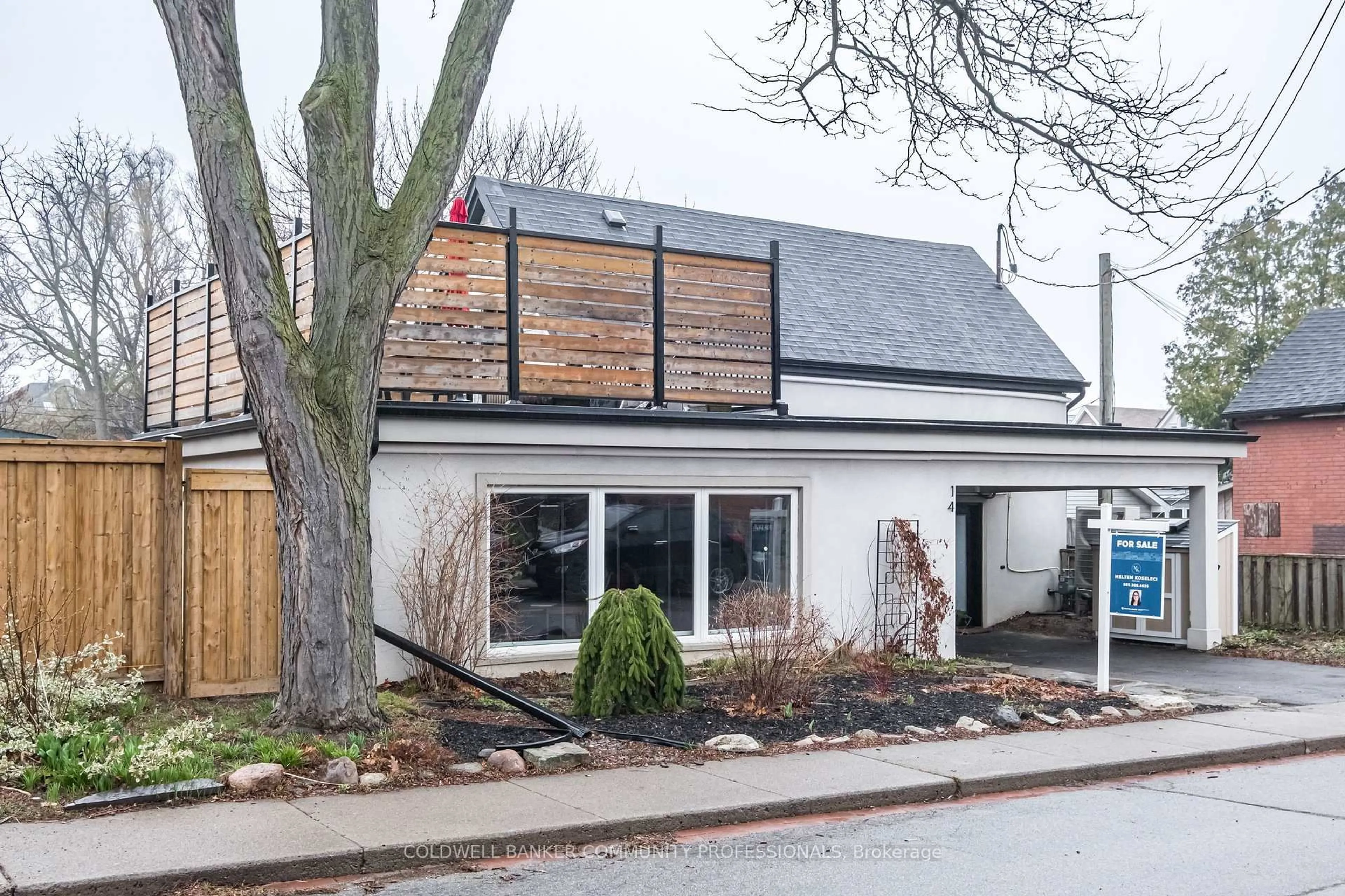 Home with brick exterior material, street for 14 Reginald St, Hamilton Ontario L8P 3X9