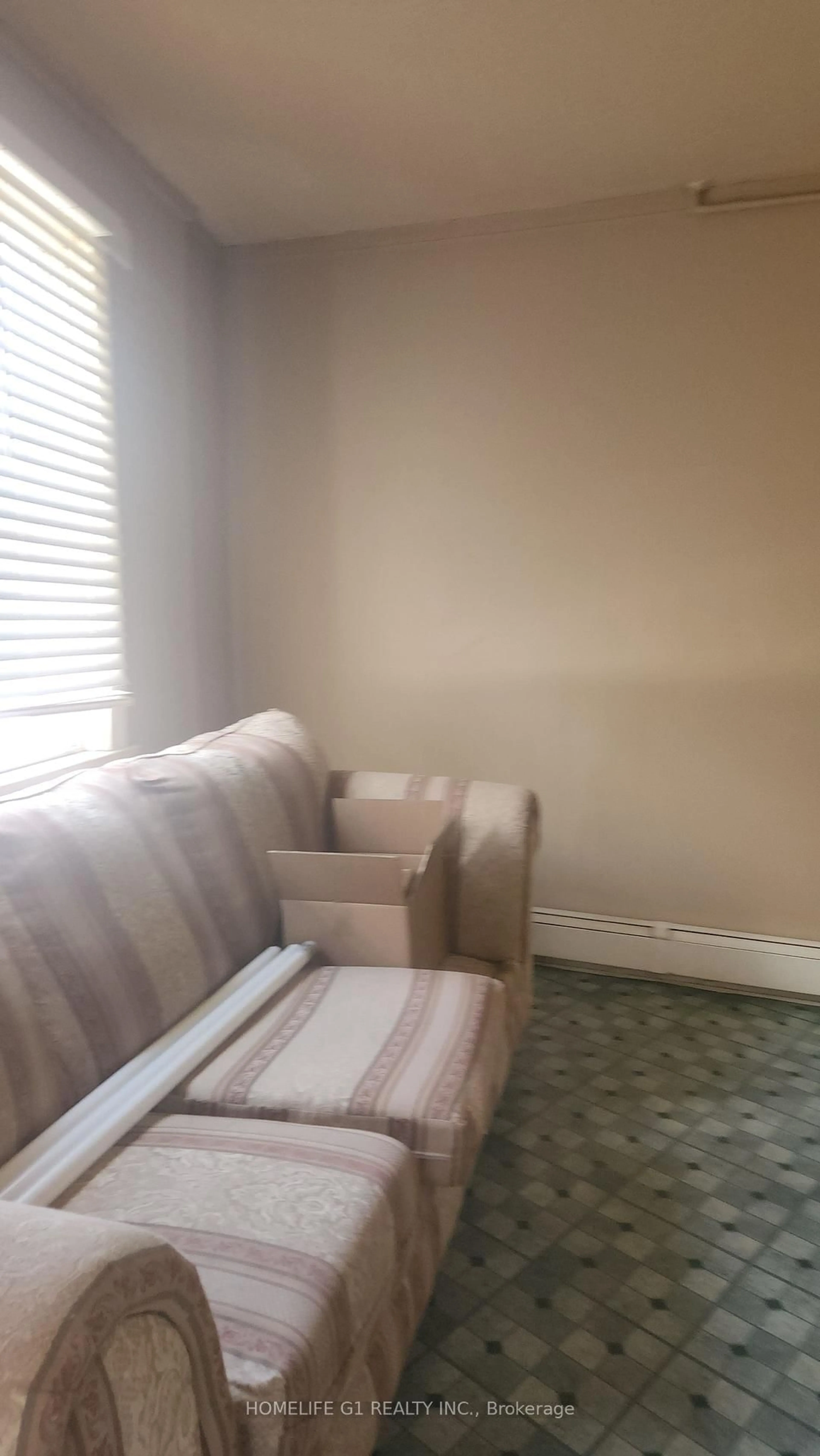 A pic of a room for 42 Riverside Dr, Welland Ontario L3C 5E2