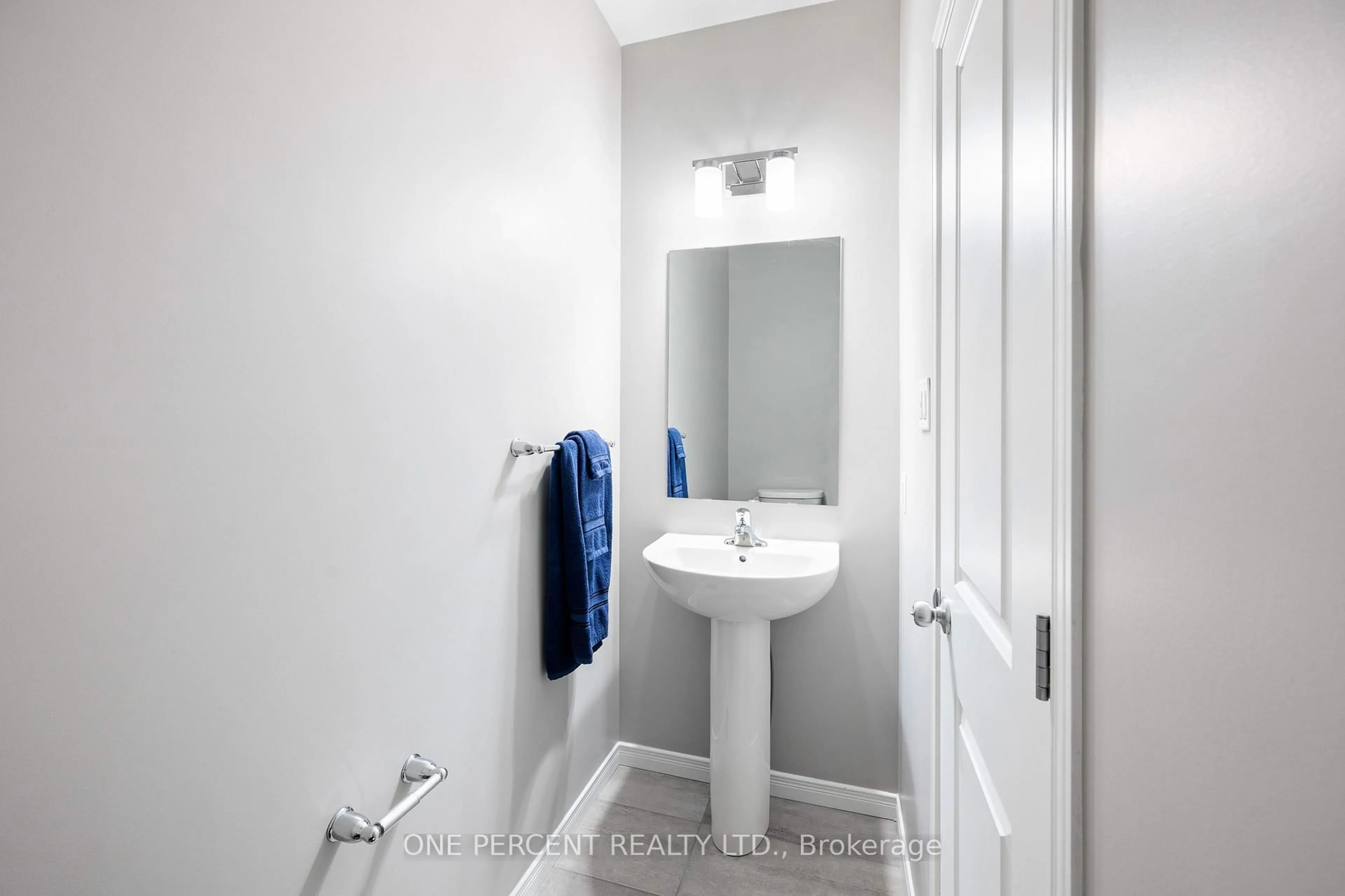 Standard bathroom, unknown for 910 Paseana Pl, Ottawa Ontario K2V 0P4