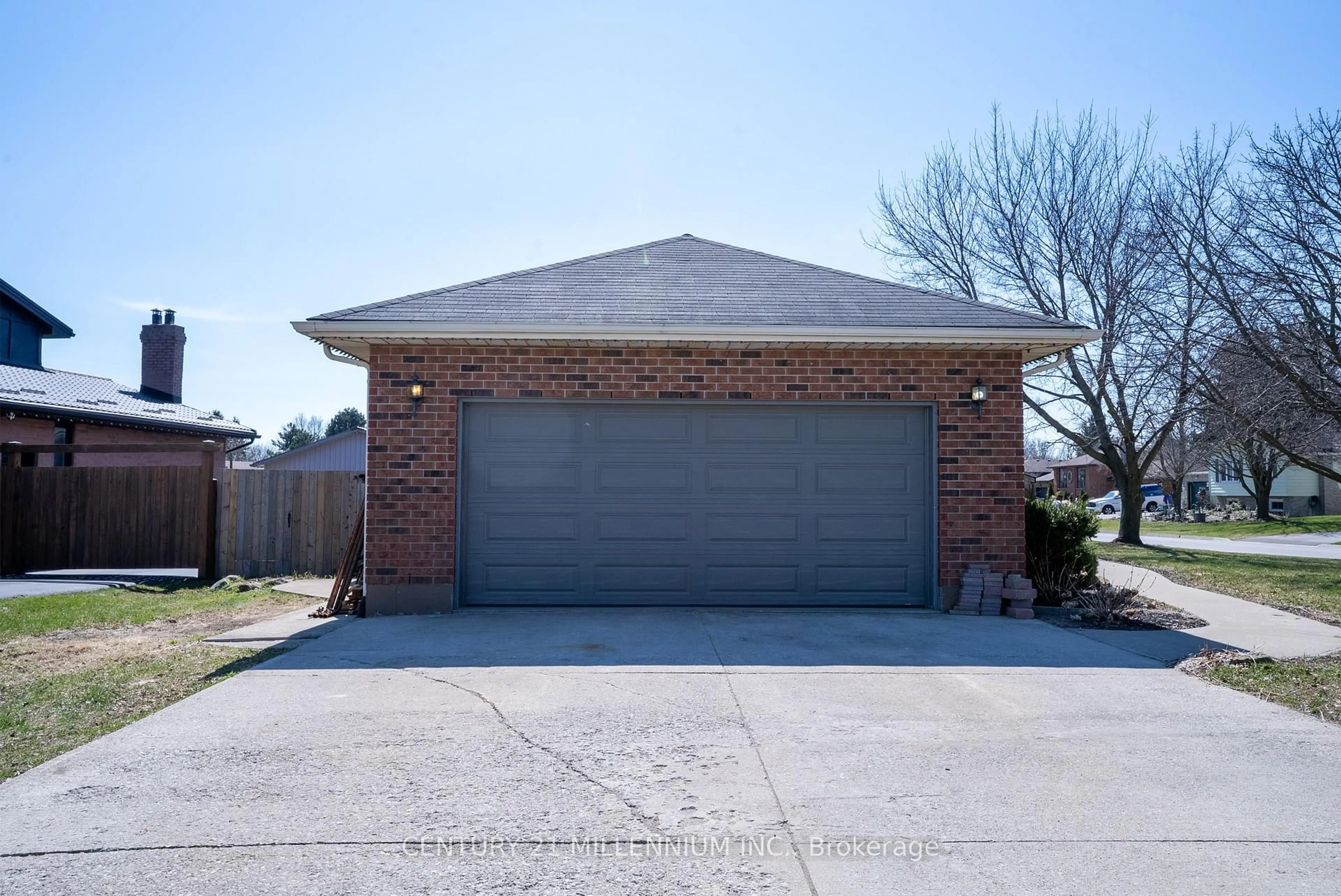 Home with brick exterior material, street for 17 Ross St, Norfolk Ontario N0E 1Y0