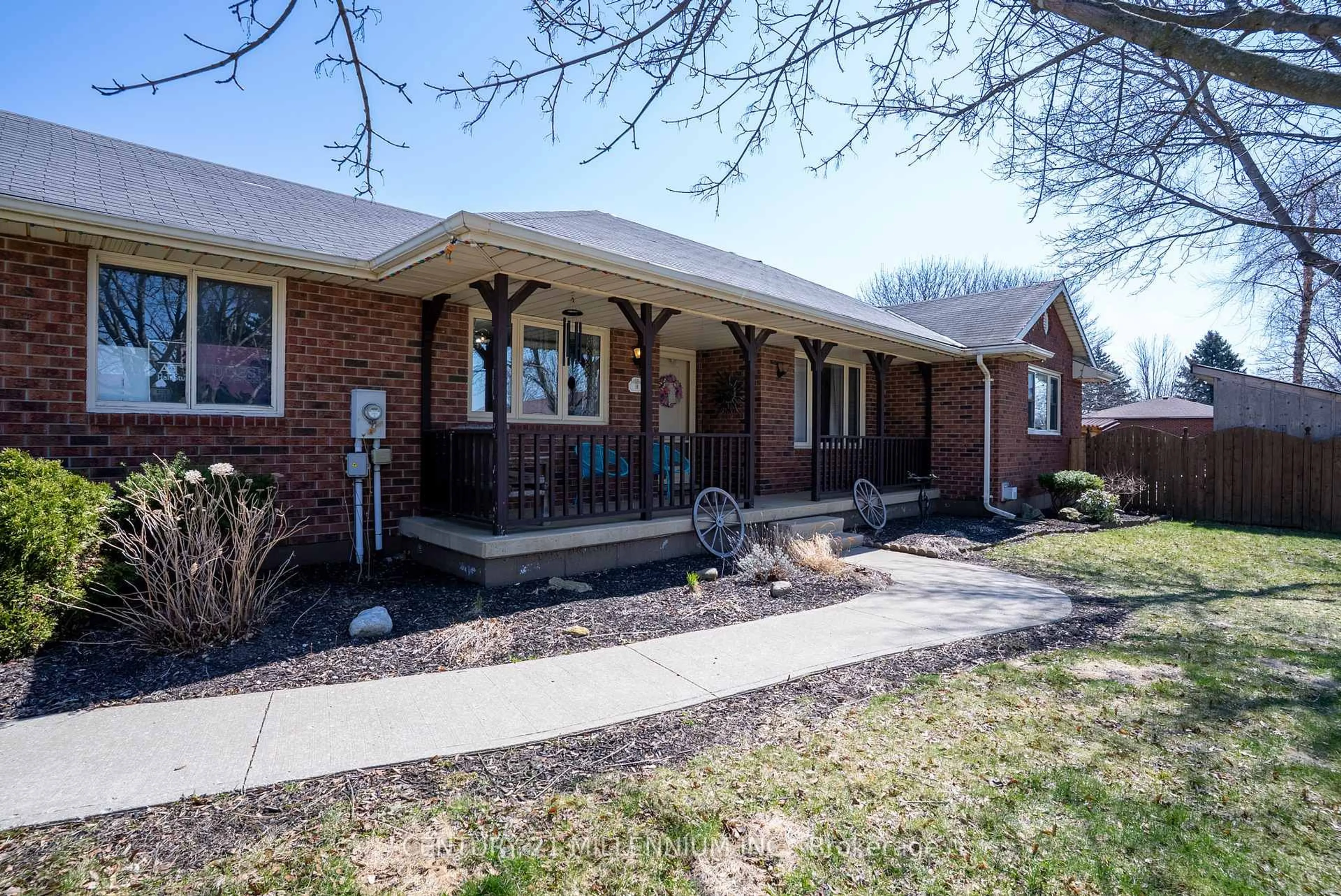 Home with brick exterior material, street for 17 Ross St, Norfolk Ontario N0E 1Y0