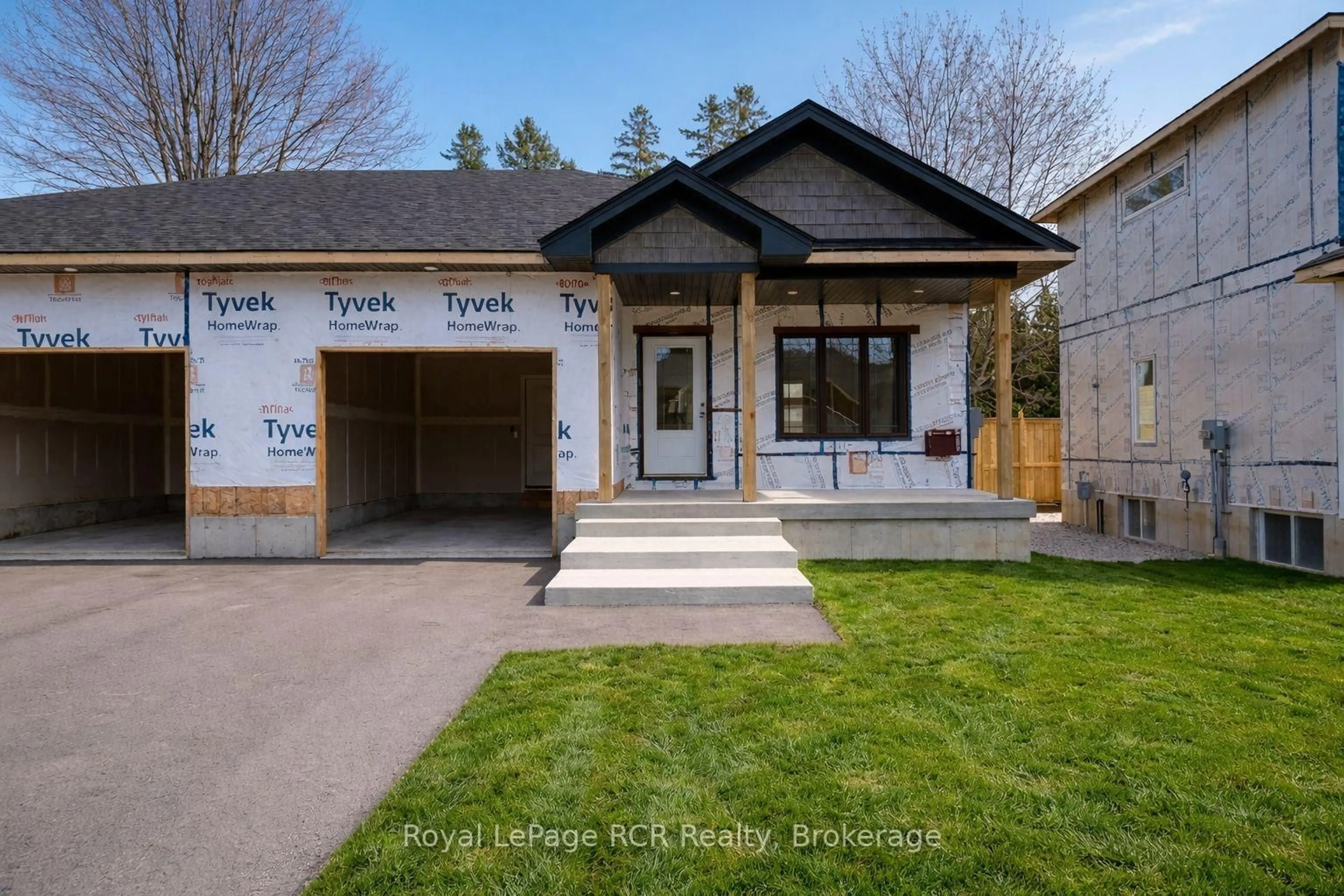 Home with vinyl exterior material, street for 88 Griffith St, Brockton Ontario N0G 2V0