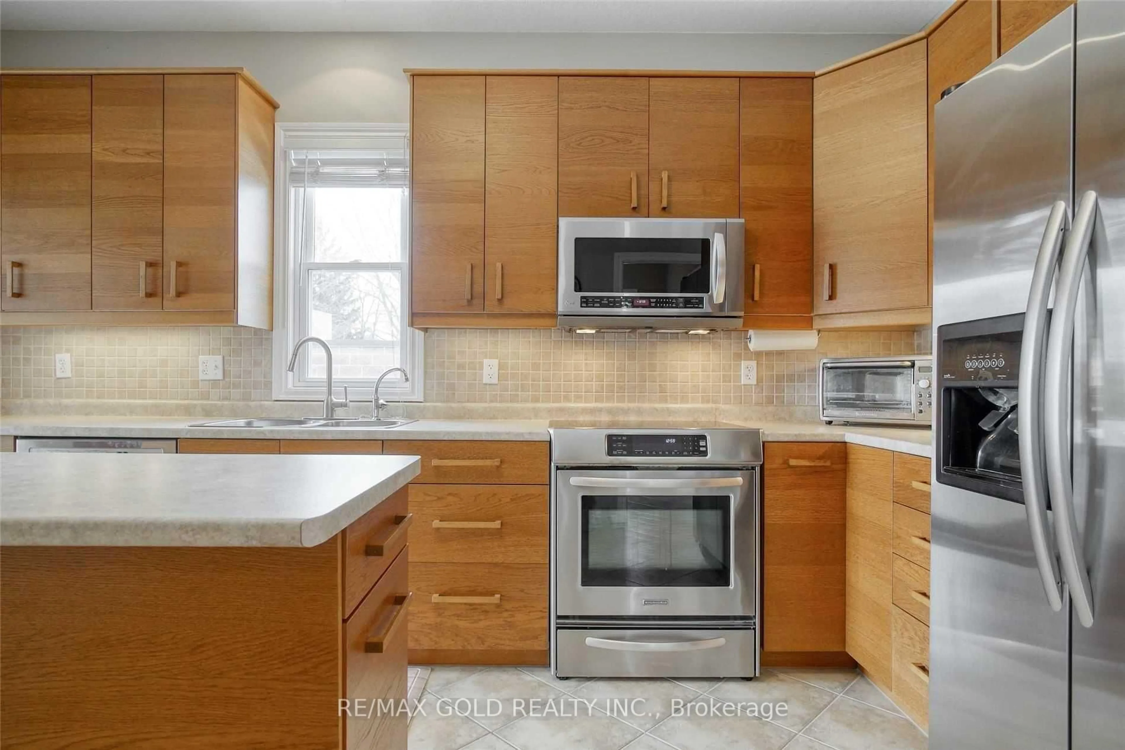 Standard kitchen, ceramic/tile floor for A-238 Woodhaven Rd, Kitchener Ontario N2C 1V5