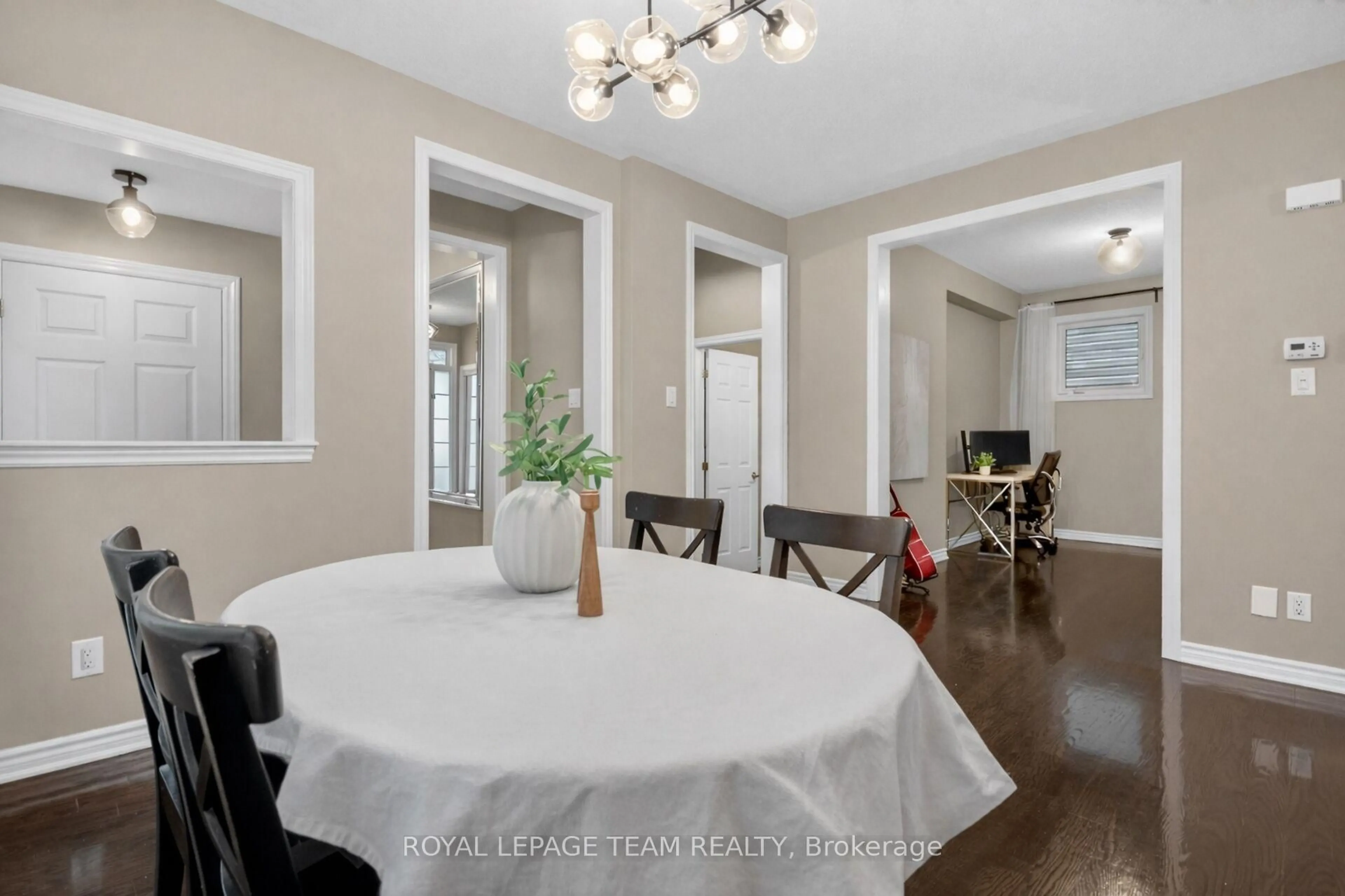 Dining room, unknown for 522 Brigatine Ave, Ottawa Ontario K2S 0P6