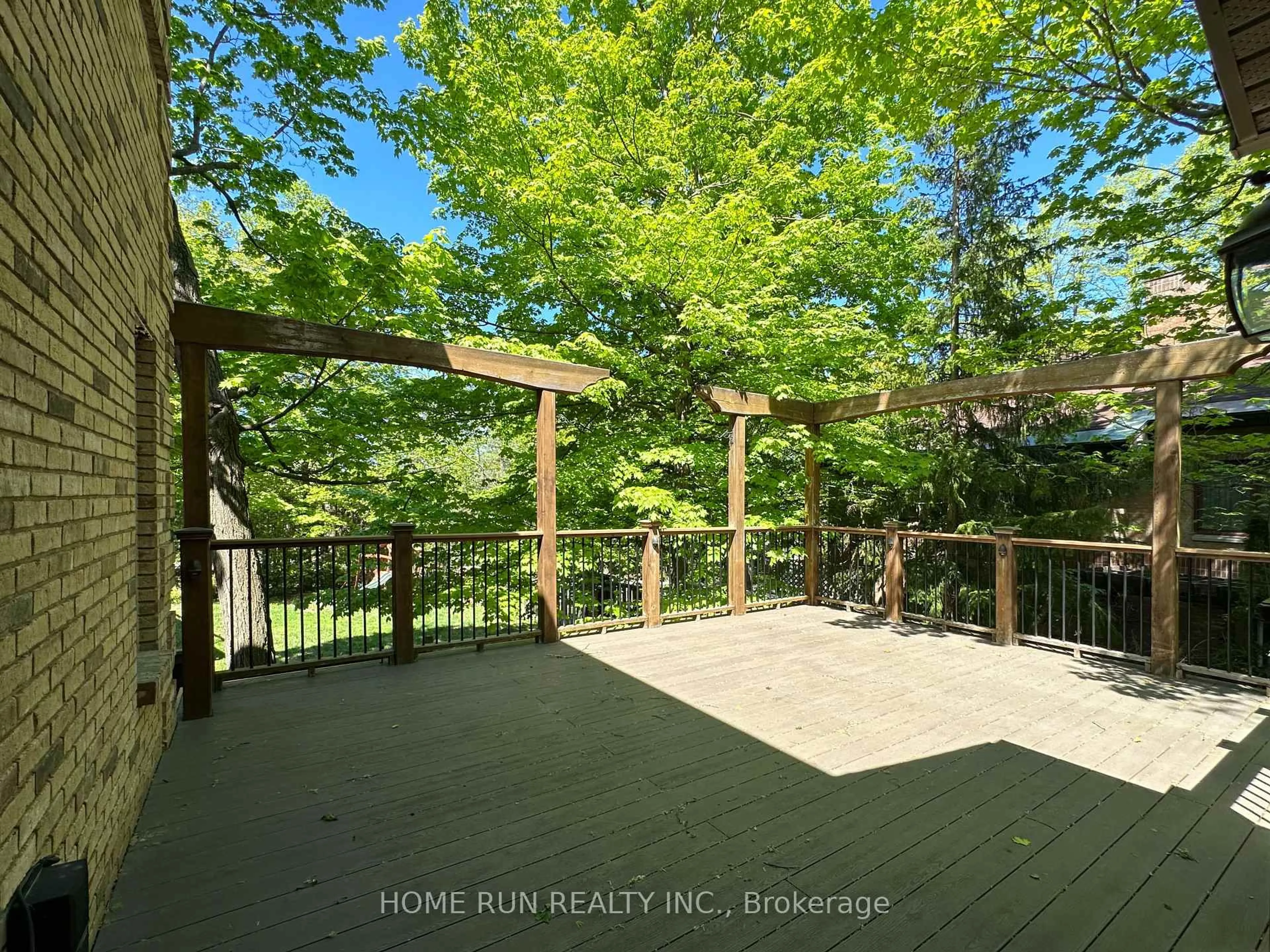 Patio, forest/trees view for 35 BLUE HERON Crt, Ottawa Ontario K1L 8J7