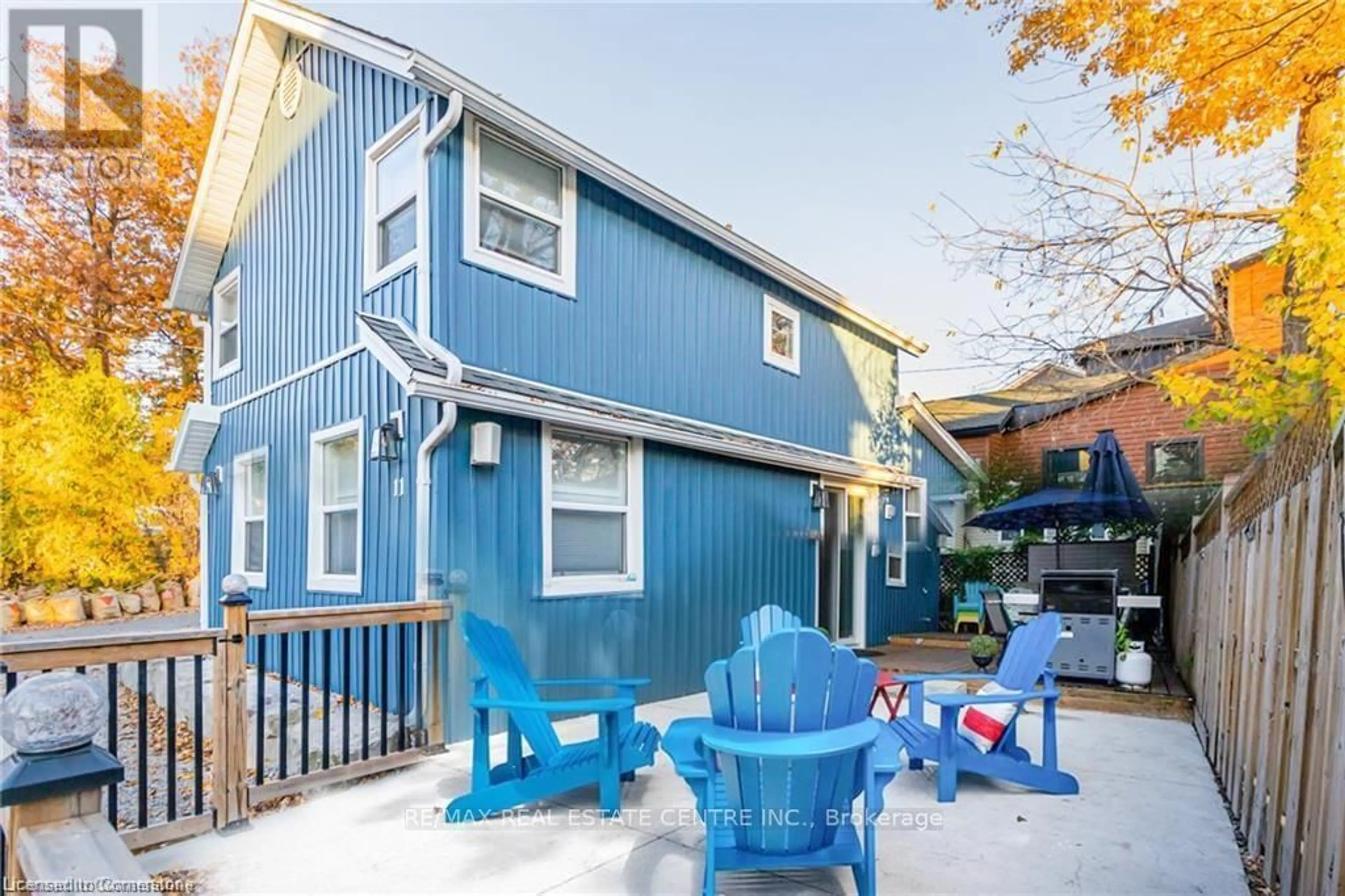 Patio, street for 11 Dietrich Cres, Lambton Shores Ontario N0M 1T0