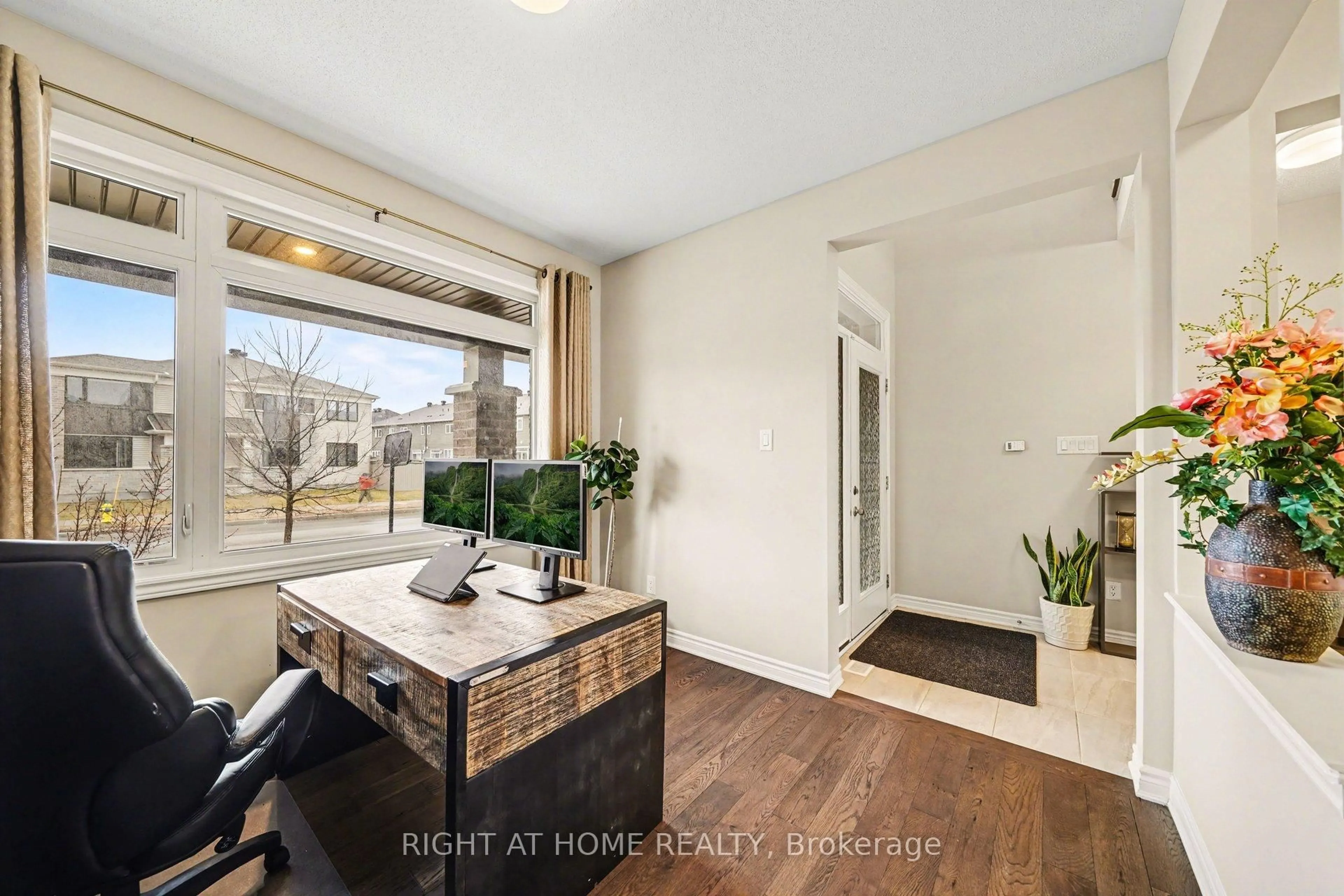 Unknown for 1089 Apolune St, Ottawa Ontario K2J 6N8