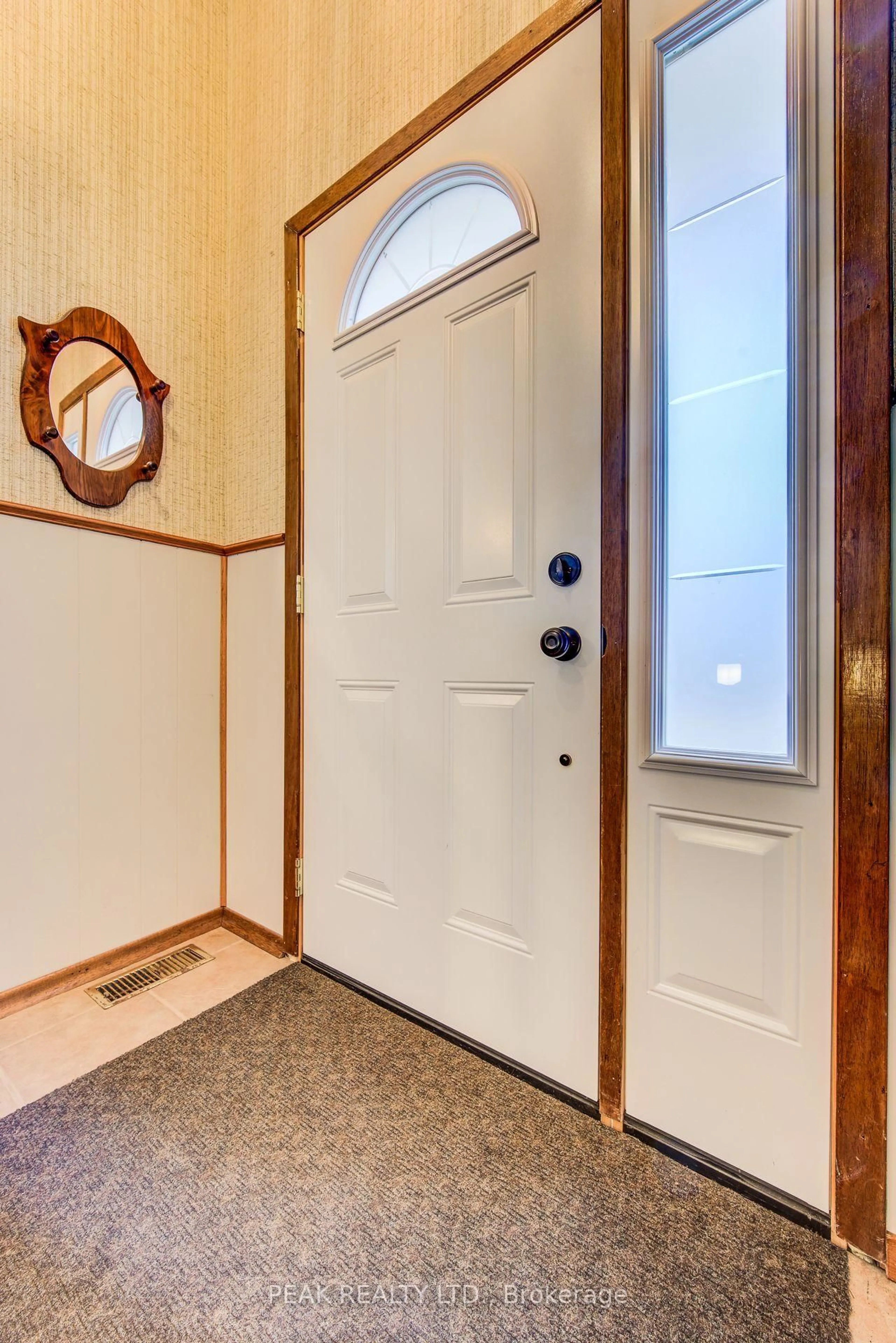 Indoor entryway for 132 Rudy Ave, East Zorra-Tavistock Ontario N0B 2R0