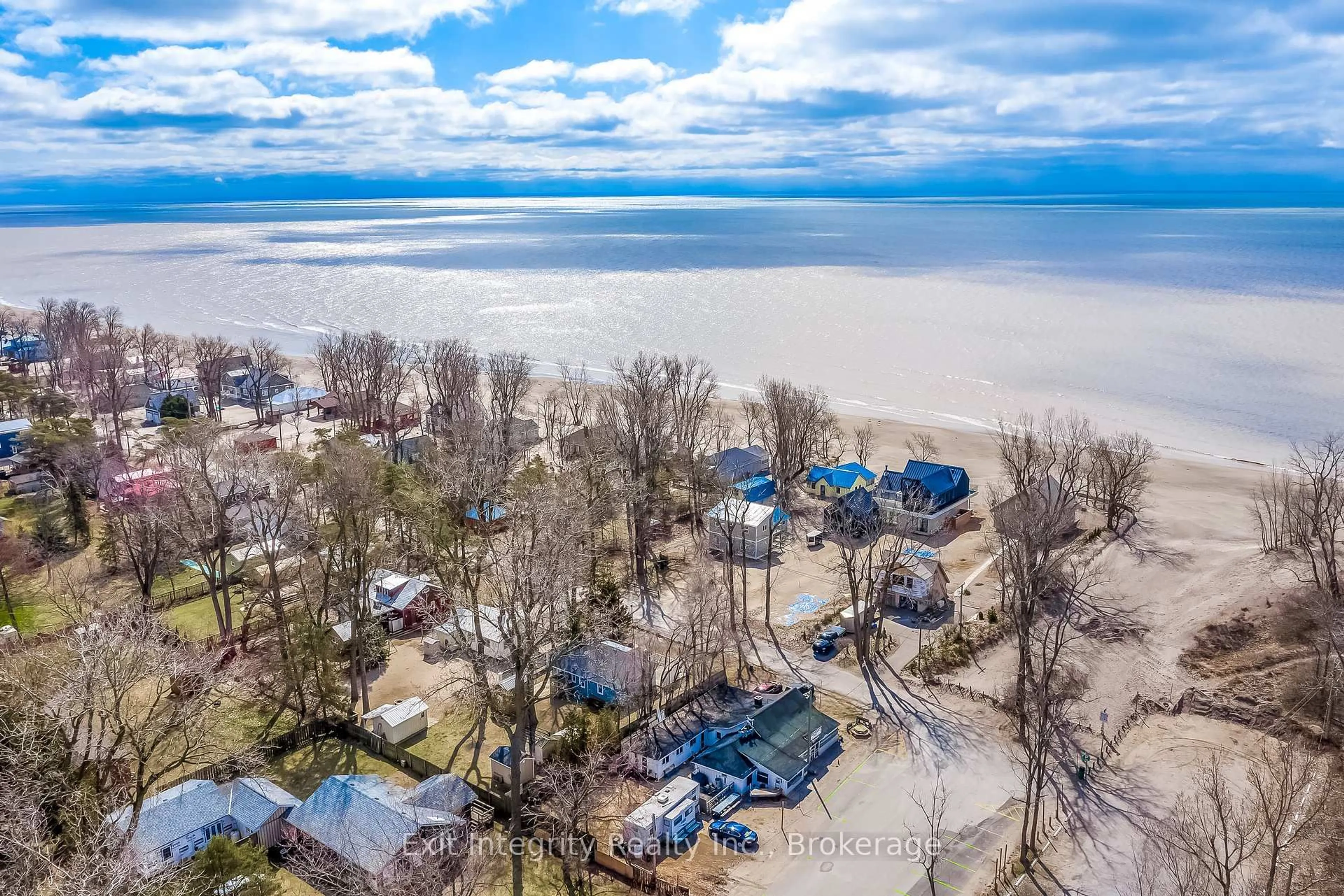 A pic from outside/outdoor area/front of a property/back of a property/a pic from drone, water/lake/river/ocean view for 2 Beach Ave, Norfolk Ontario N0E 1M0