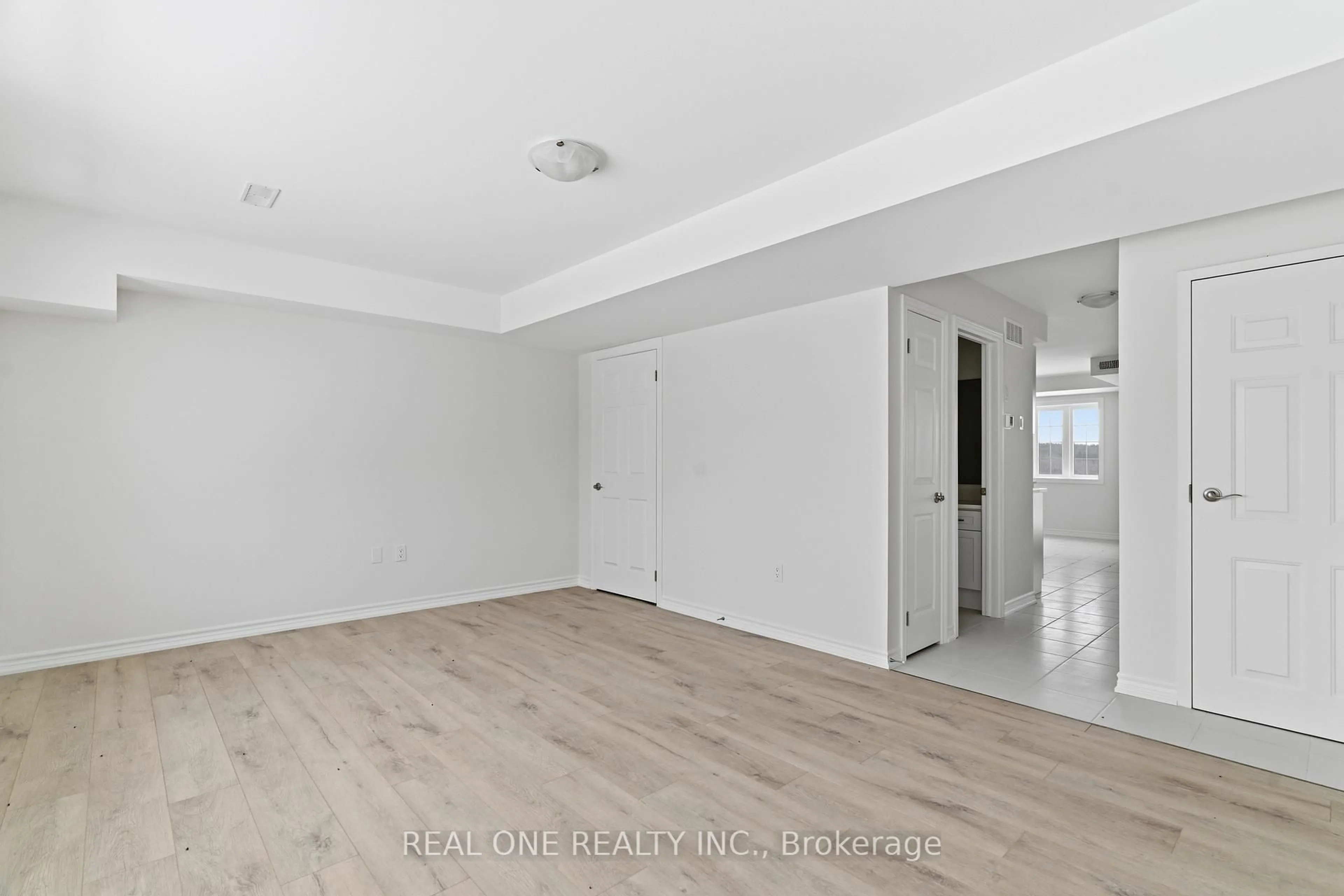 A pic of a room for 85 Mullin Dr #33A, Guelph Ontario N1E 0R4