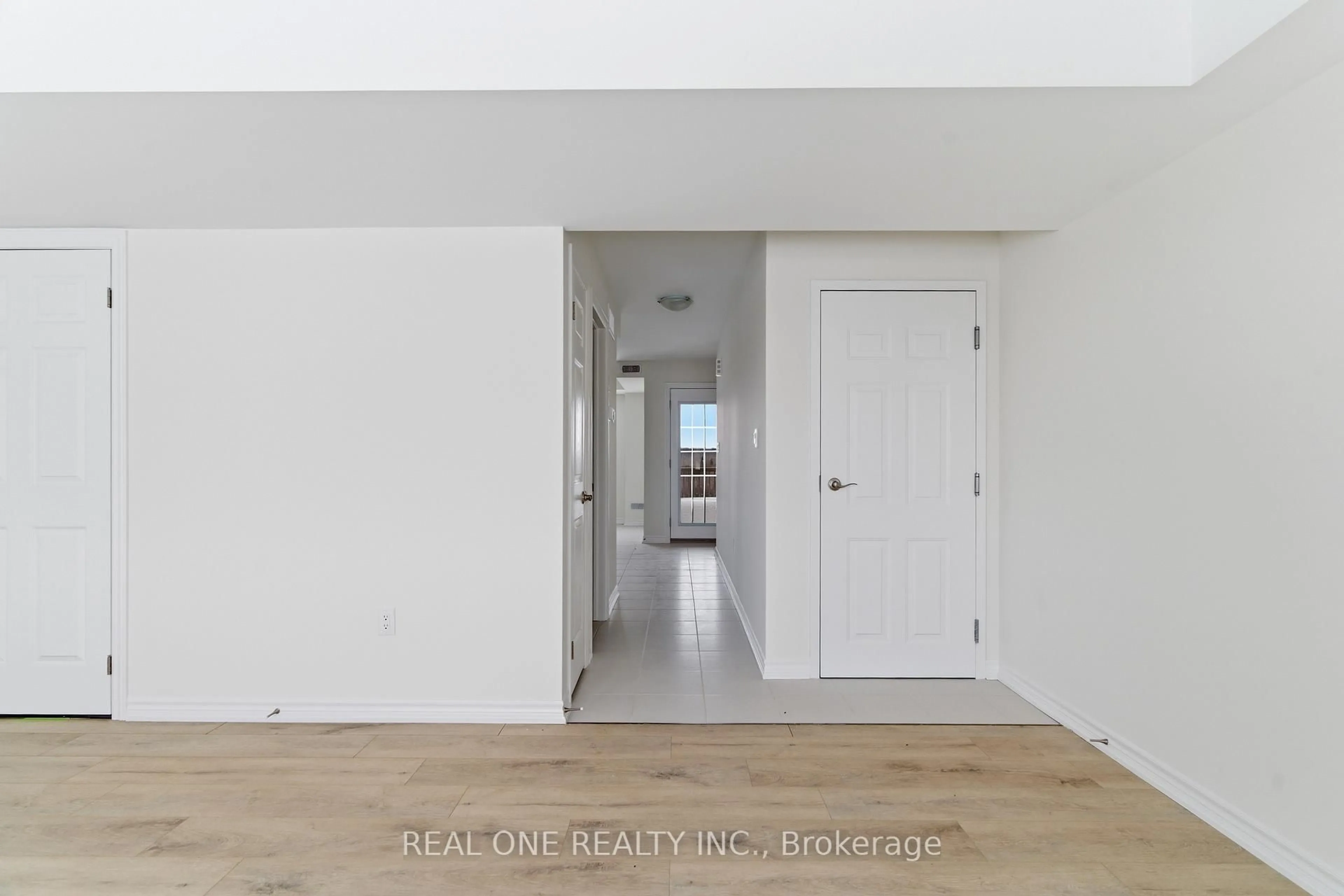 A pic of a room for 85 Mullin Dr #33A, Guelph Ontario N1E 0R4