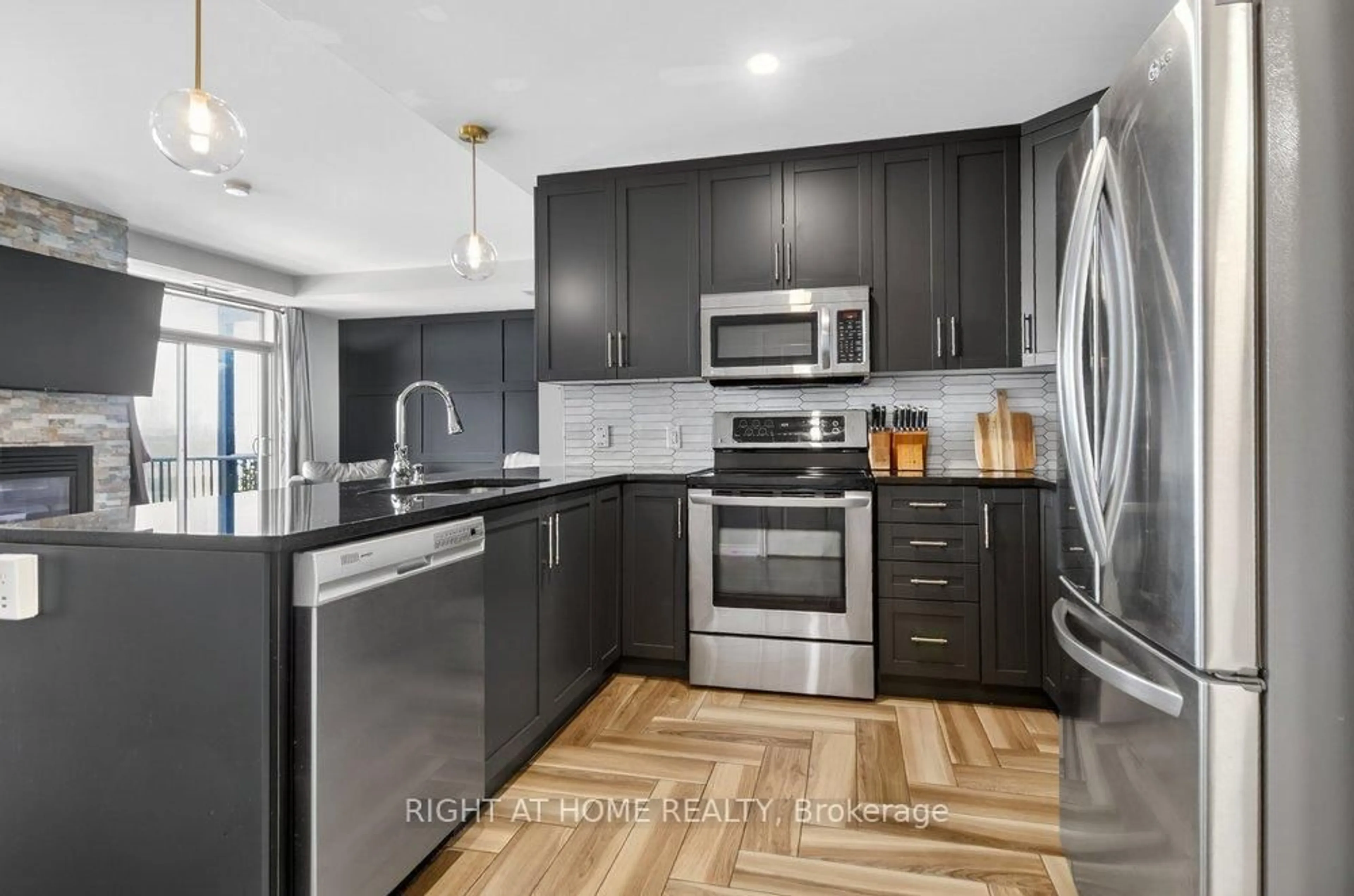 Open concept kitchen, unknown for 30 Prestige Circ #6, Ottawa Ontario K4A 0W9