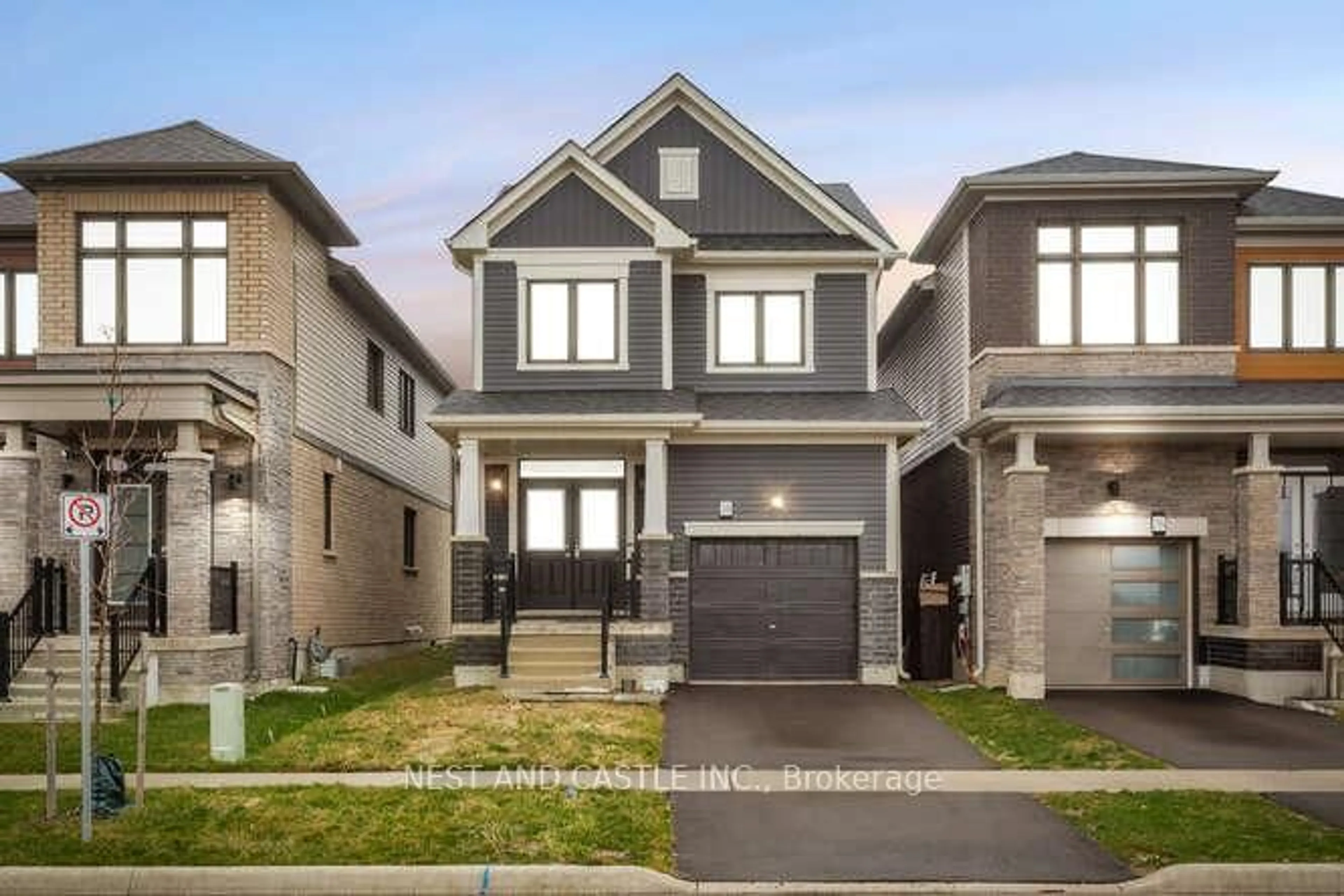 Home with vinyl exterior material, street for 38 Lilac Circ, Haldimand Ontario N3W 0J1