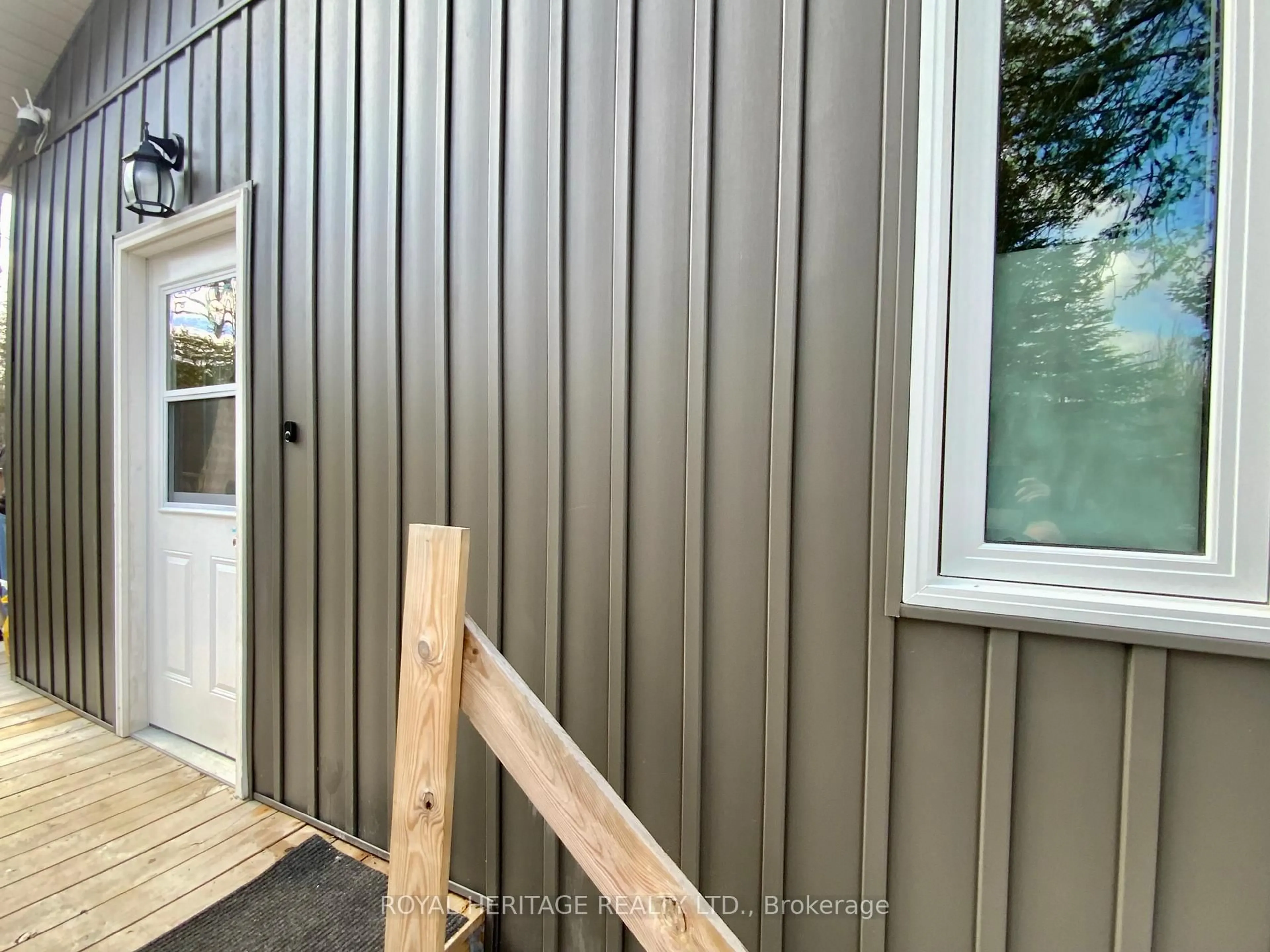 Home with vinyl exterior material, unknown for 23 River Rd, Kawartha Lakes Ontario K0M 1N0