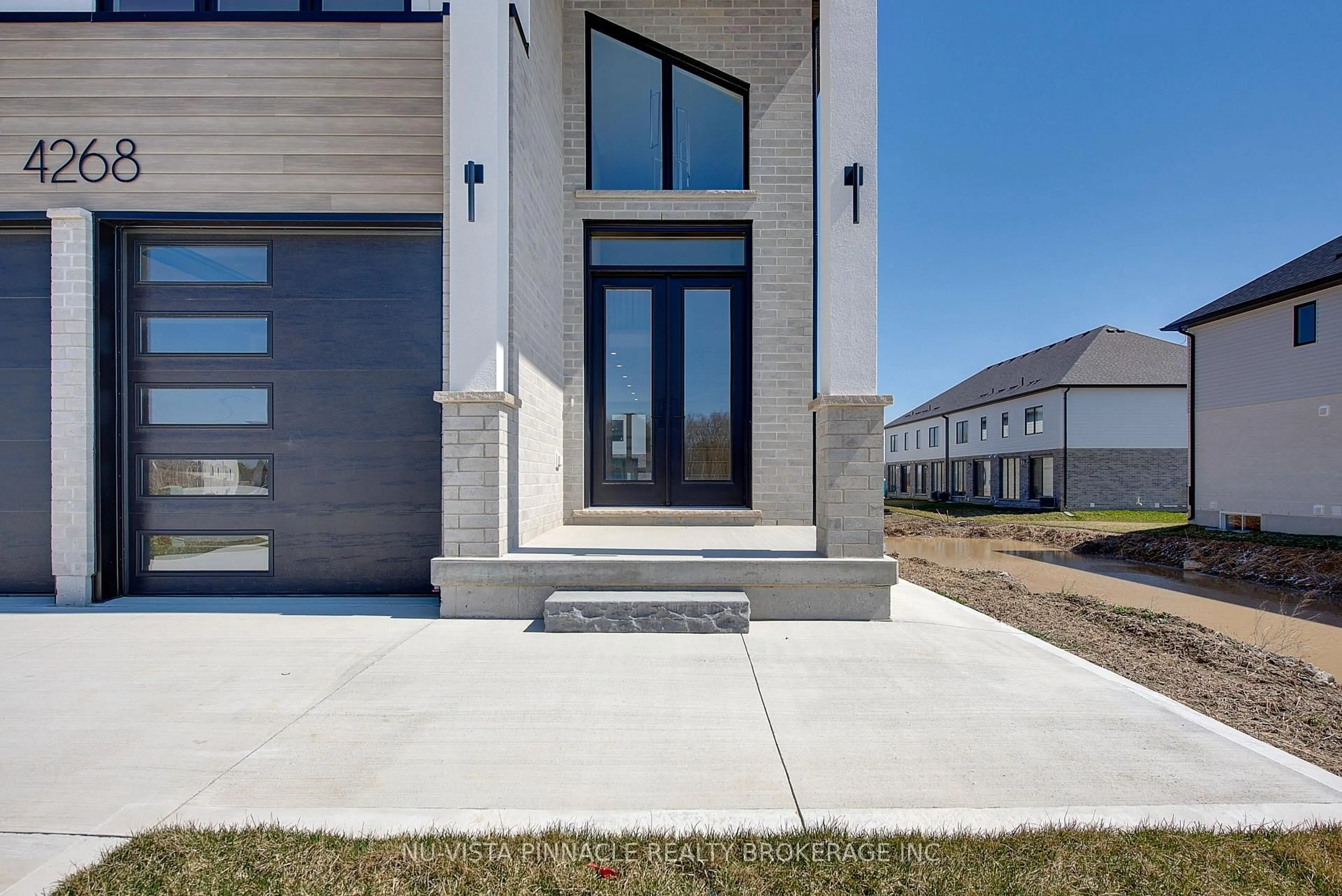 Unknown for 4268 Liberty Cross, London South Ontario N6P 1J9