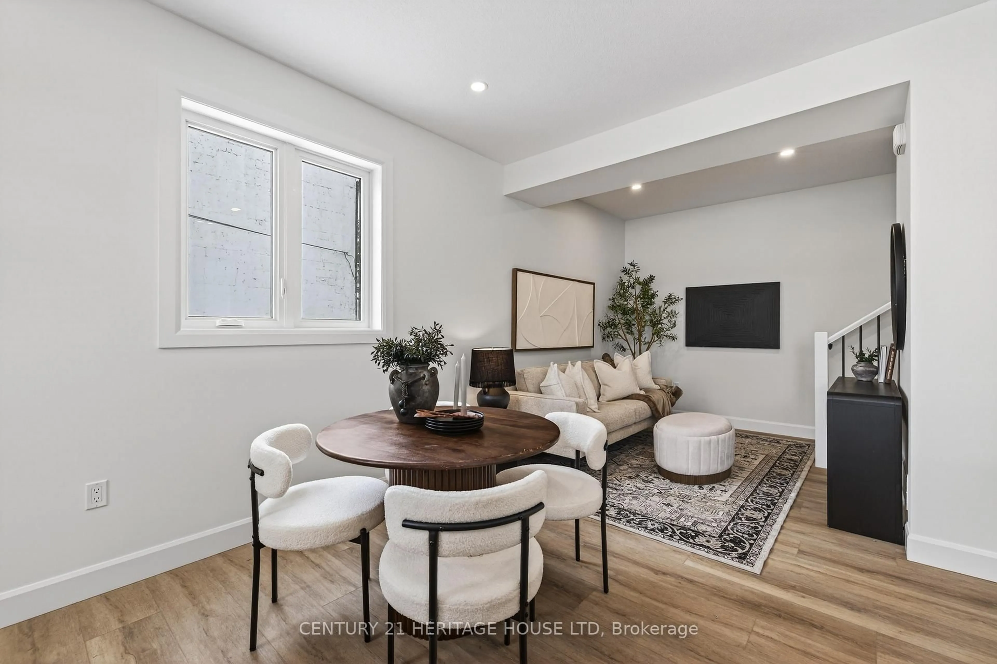 Living room with furniture, unknown for 51183 Ron Mcneil Line, Malahide Ontario N0L 2J0