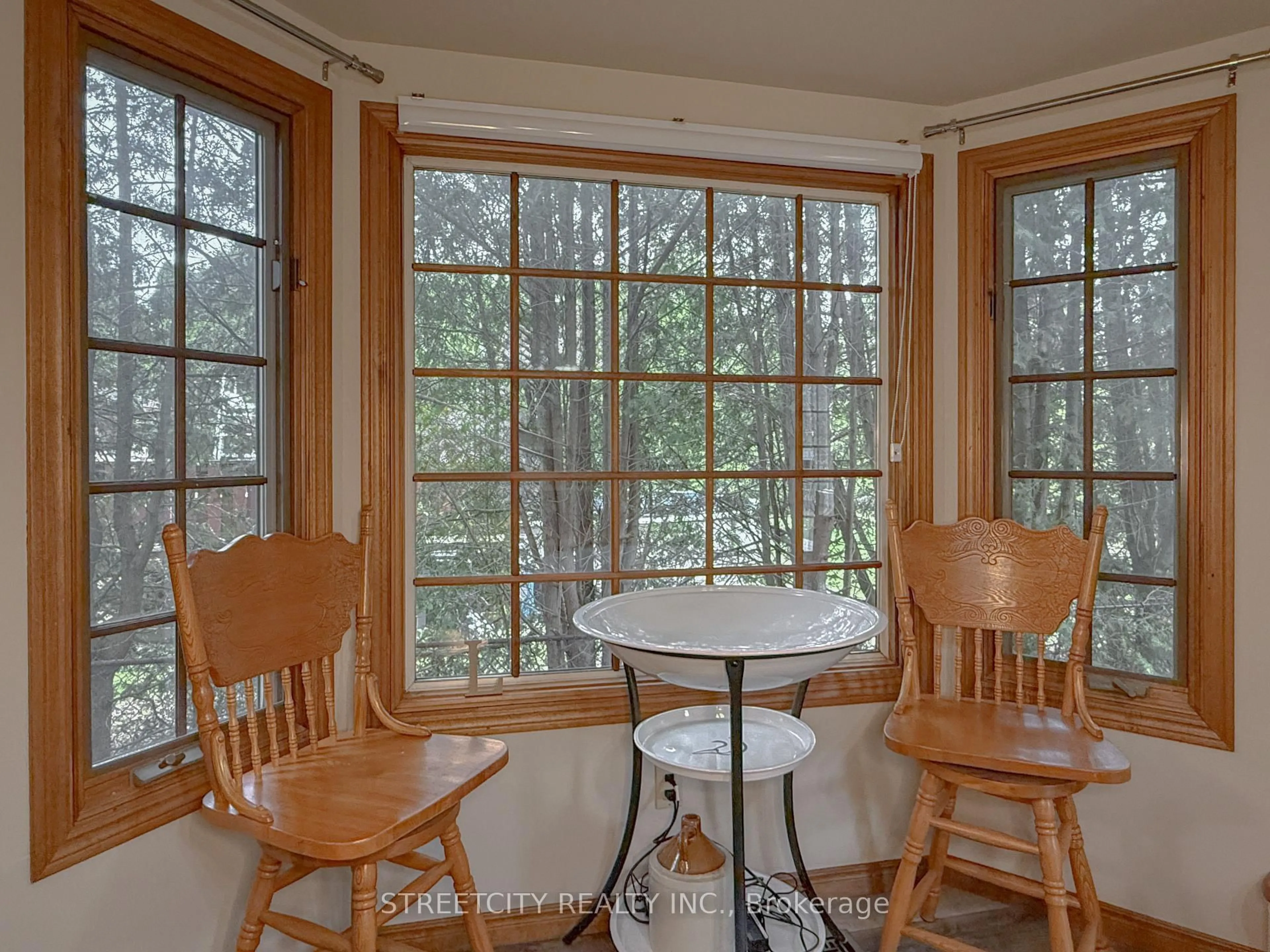 Dining room, unknown for 518 Camden St, Chatham-Kent Ontario N0P 1M0