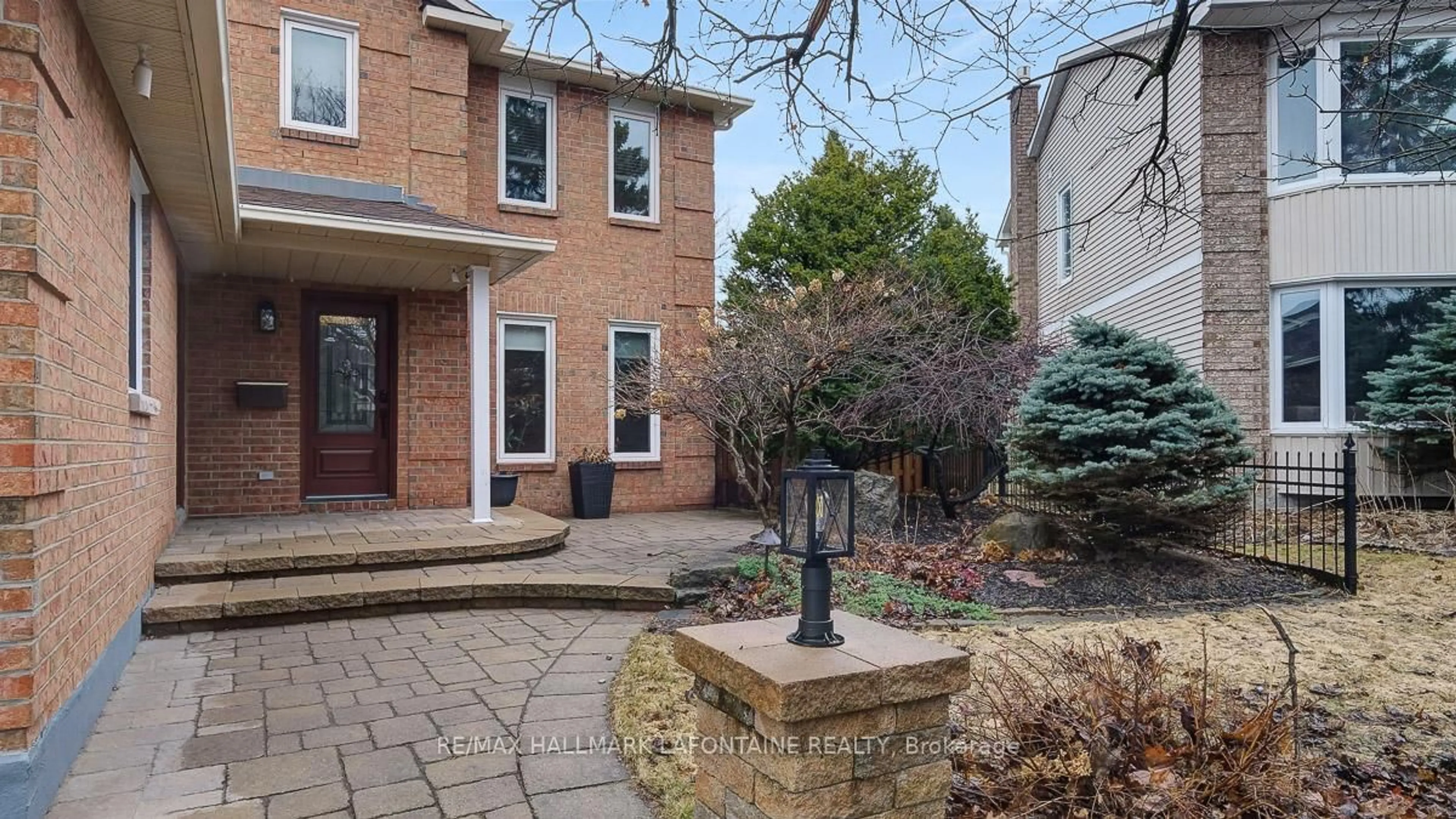 Unknown for 1288 Turner Cres, Orleans Ontario K1E 2Y4