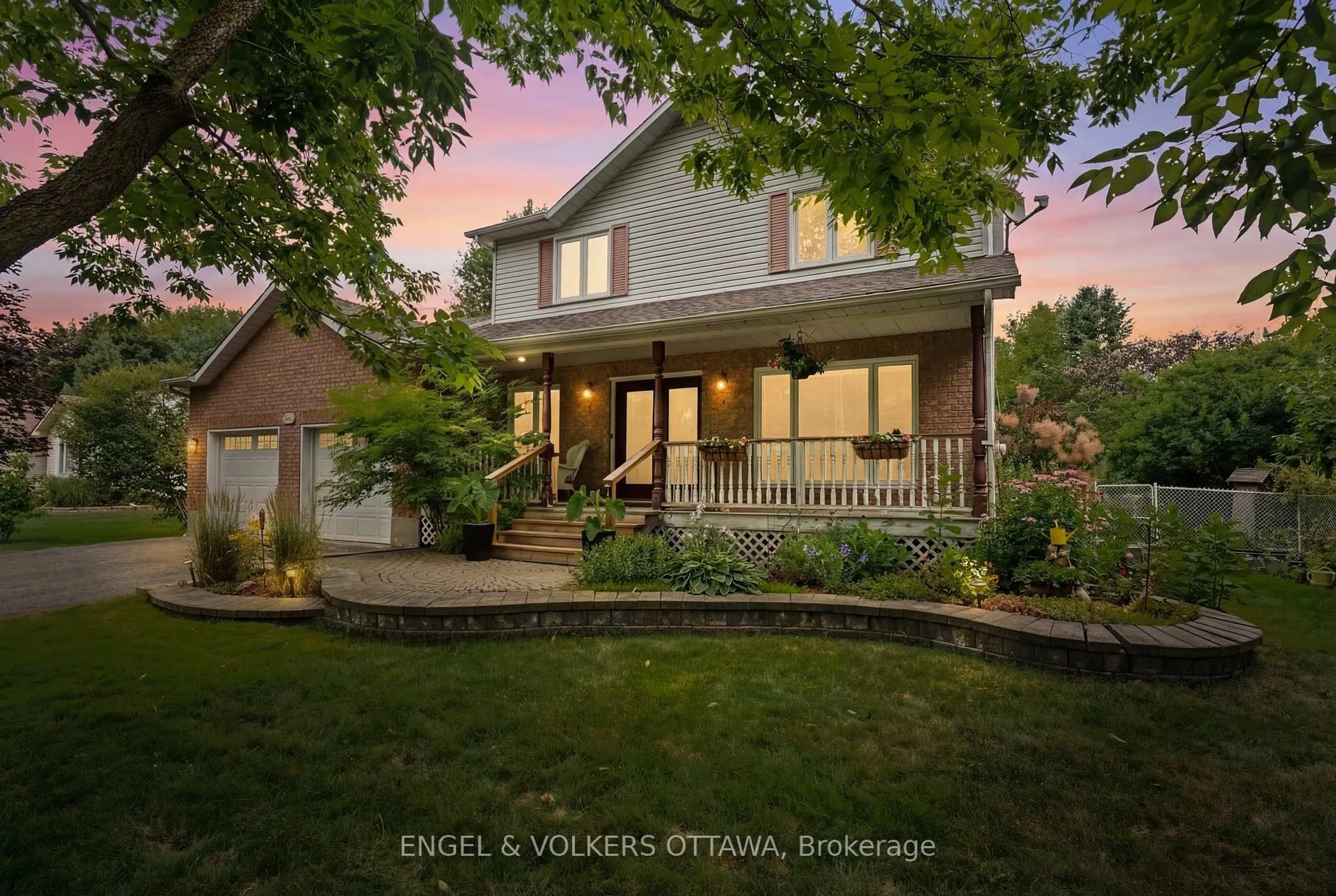 Unknown for 129 Corvinelli Cres, Russell Ontario K4R 1G4