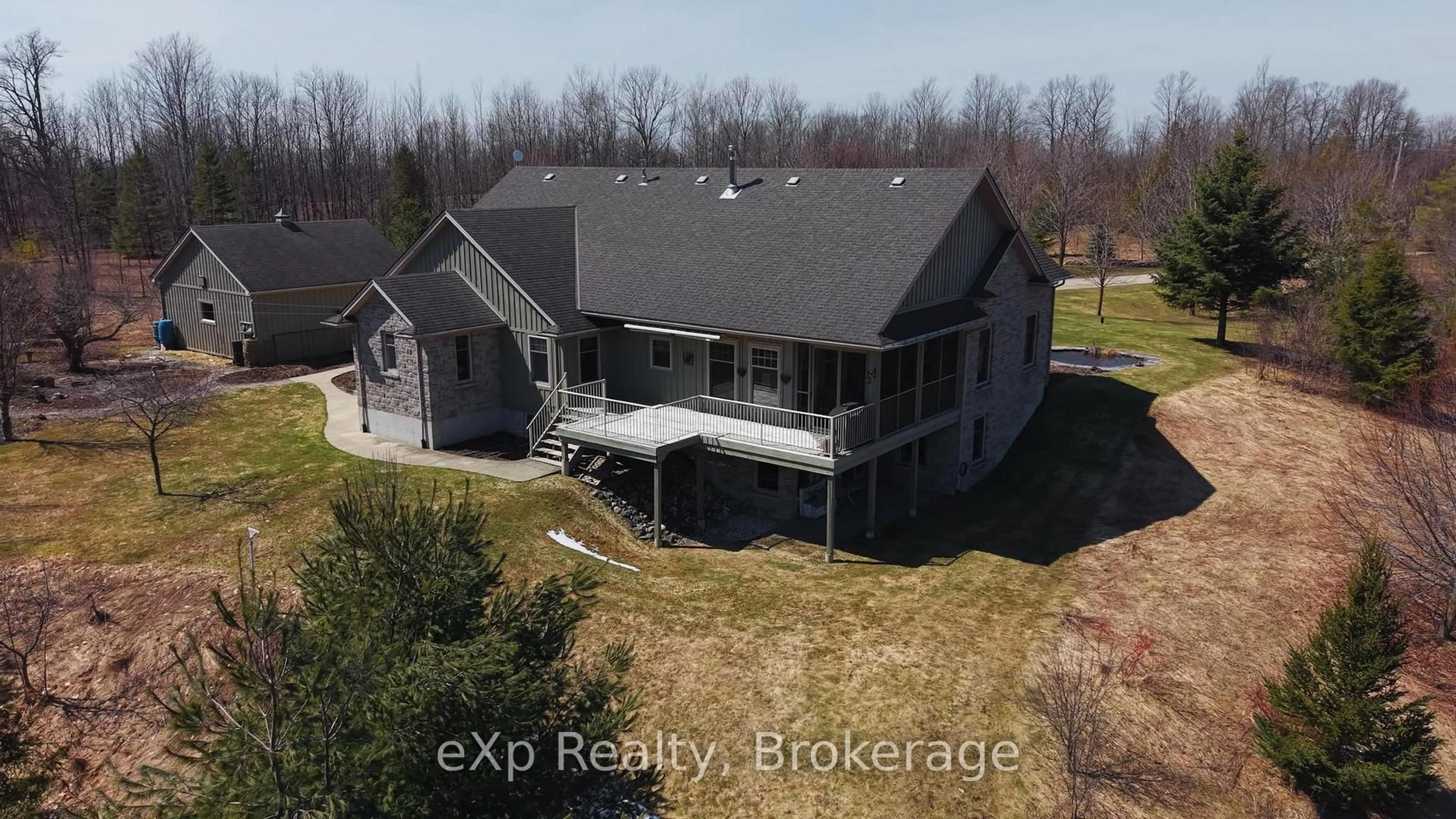A pic from outside/outdoor area/front of a property/back of a property/a pic from drone, building for 243392 Southgate 24 Rd, Southgate Ontario N0G 1R0