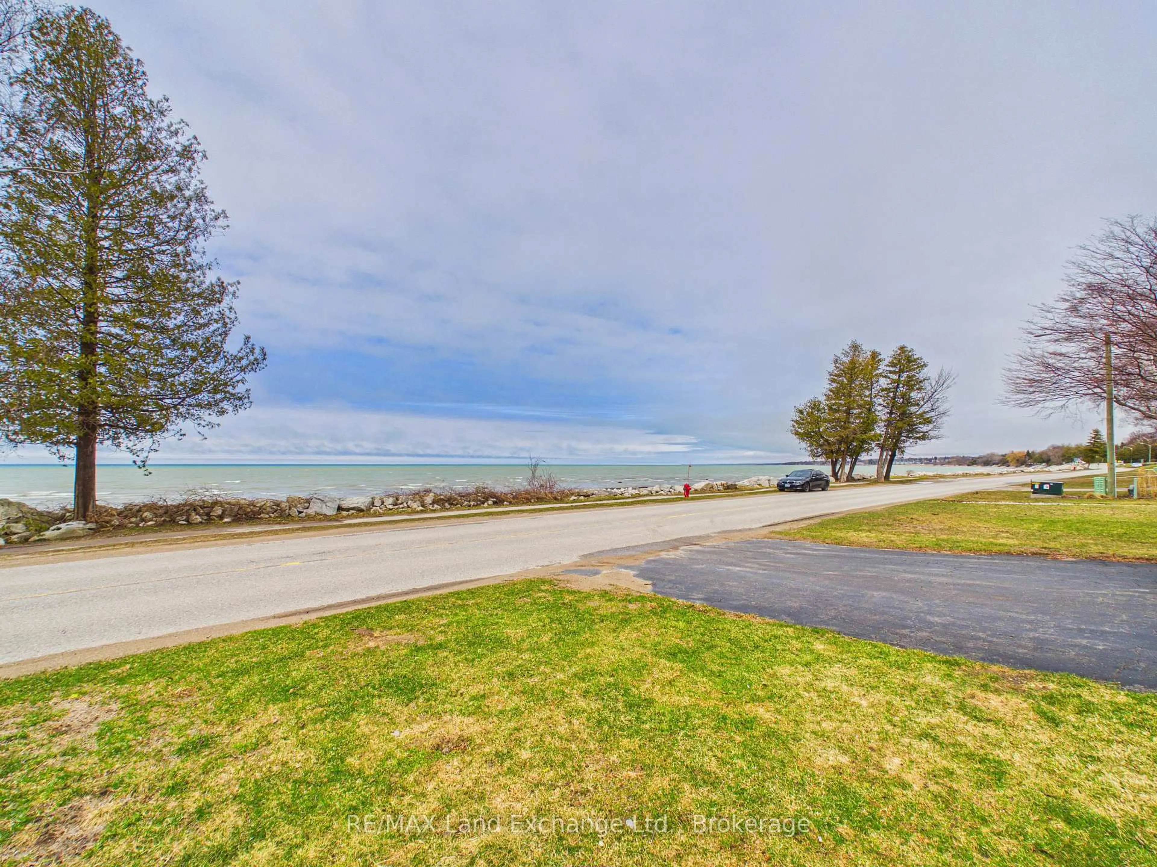 A pic from outside/outdoor area/front of a property/back of a property/a pic from drone, water/lake/river/ocean view for 45 Goderich St, Kincardine Ontario N2Z 2L2