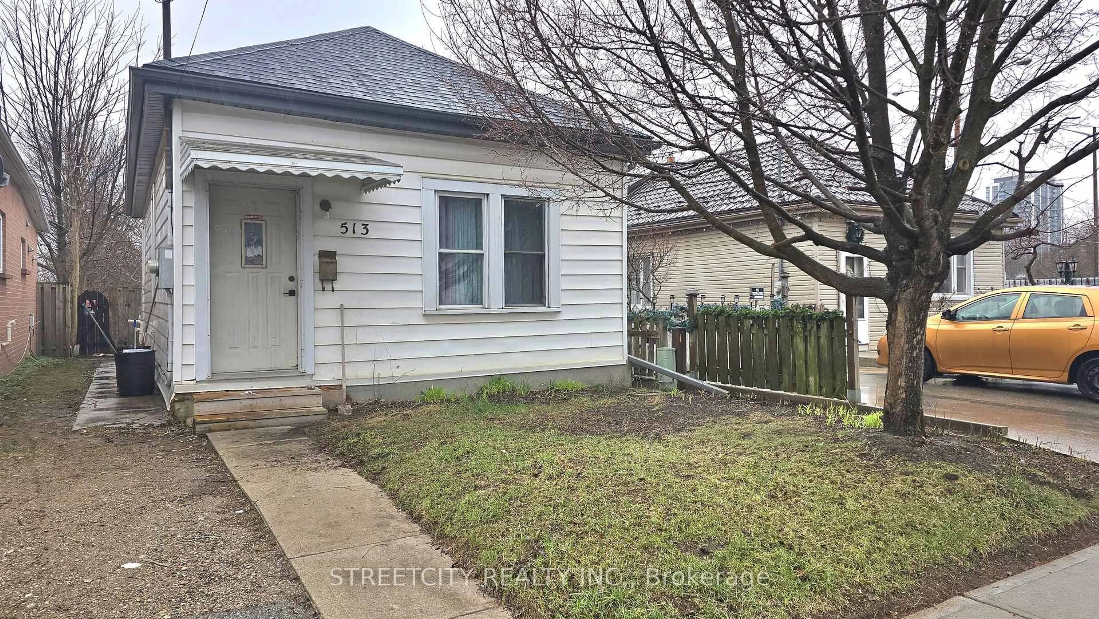 Unknown for 513 Hill St, London East Ontario N6B 1E8
