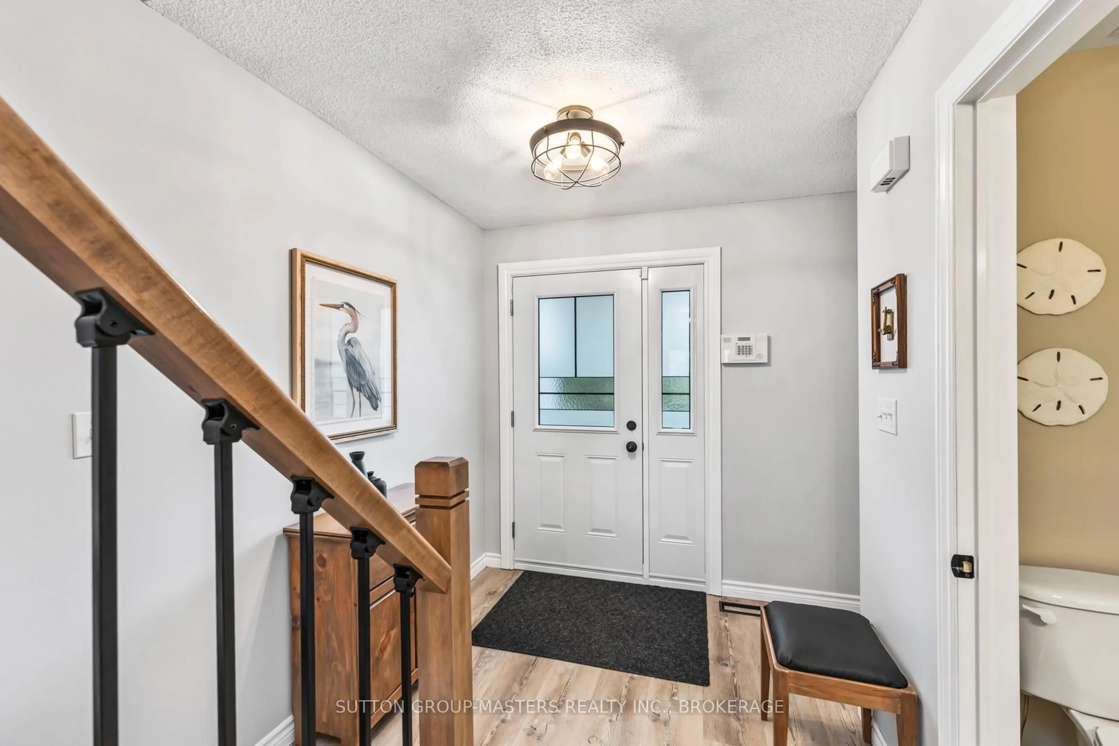 Indoor entryway for 42 Clifford St, Loyalist Ontario K7N 1Y5