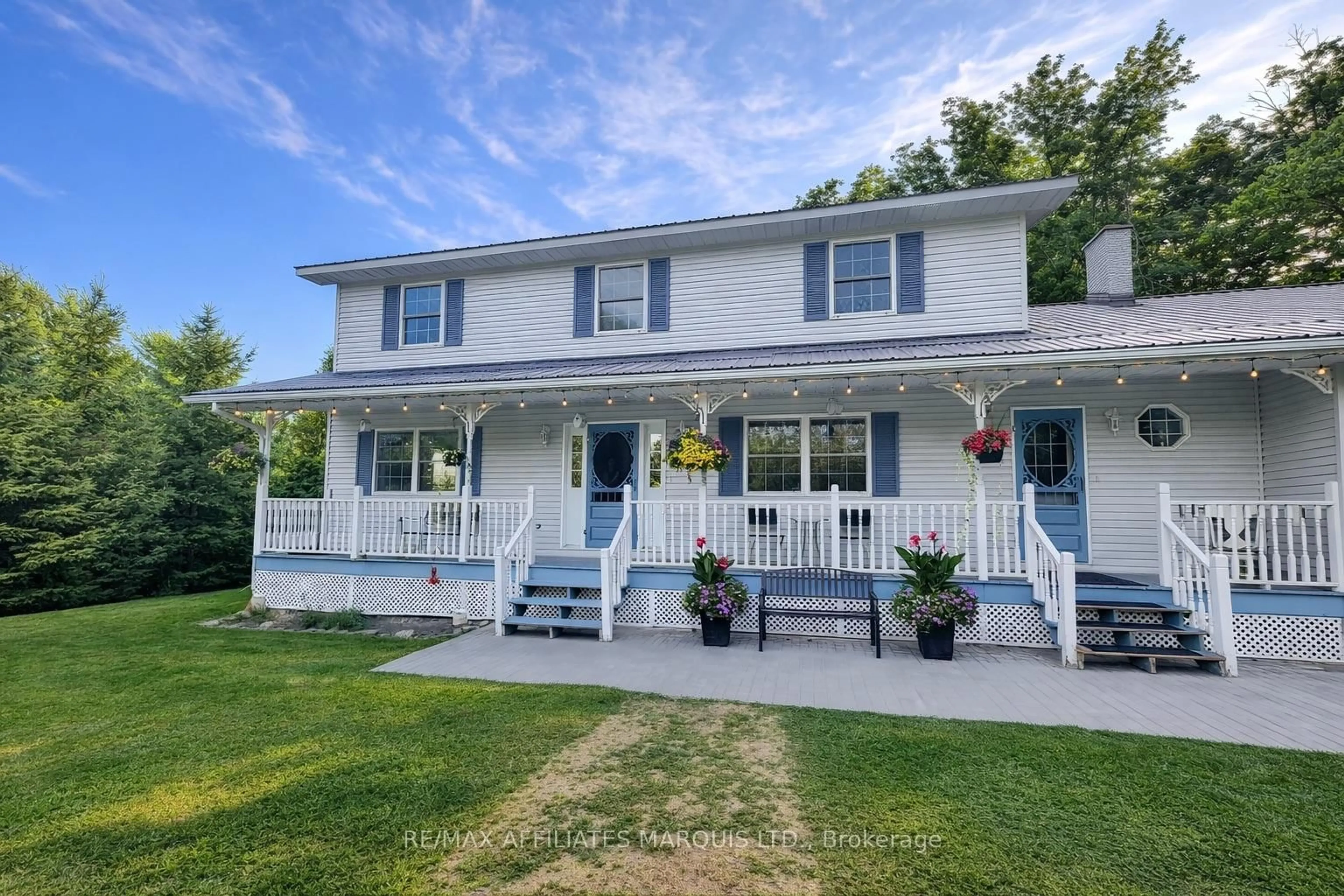 Home with vinyl exterior material, street for 4720 O'keefe Rd, South Stormont Ontario K0C 2A0