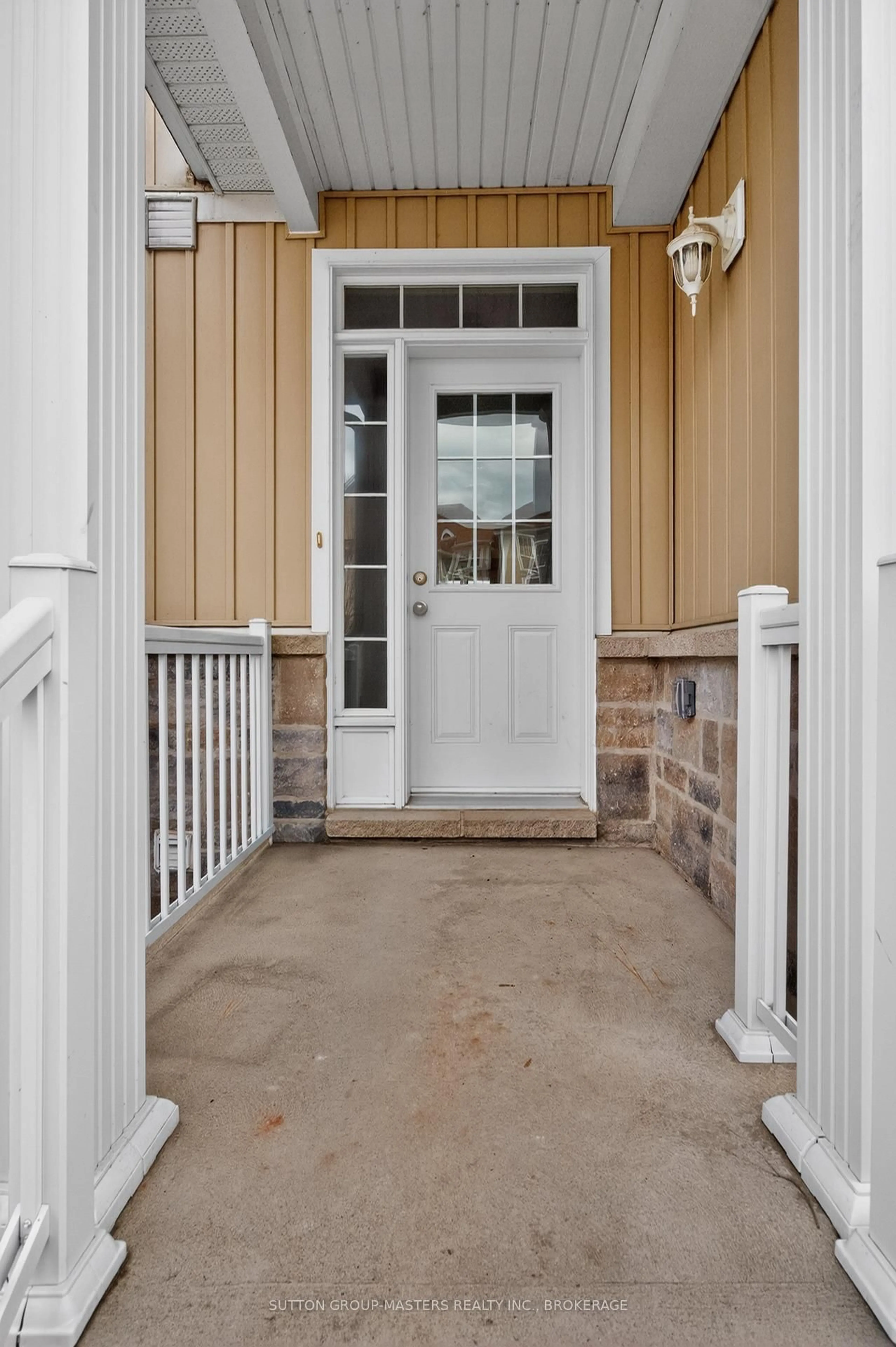 Indoor entryway for 790 Newmarket Lane, Kingston Ontario K7K 0C8