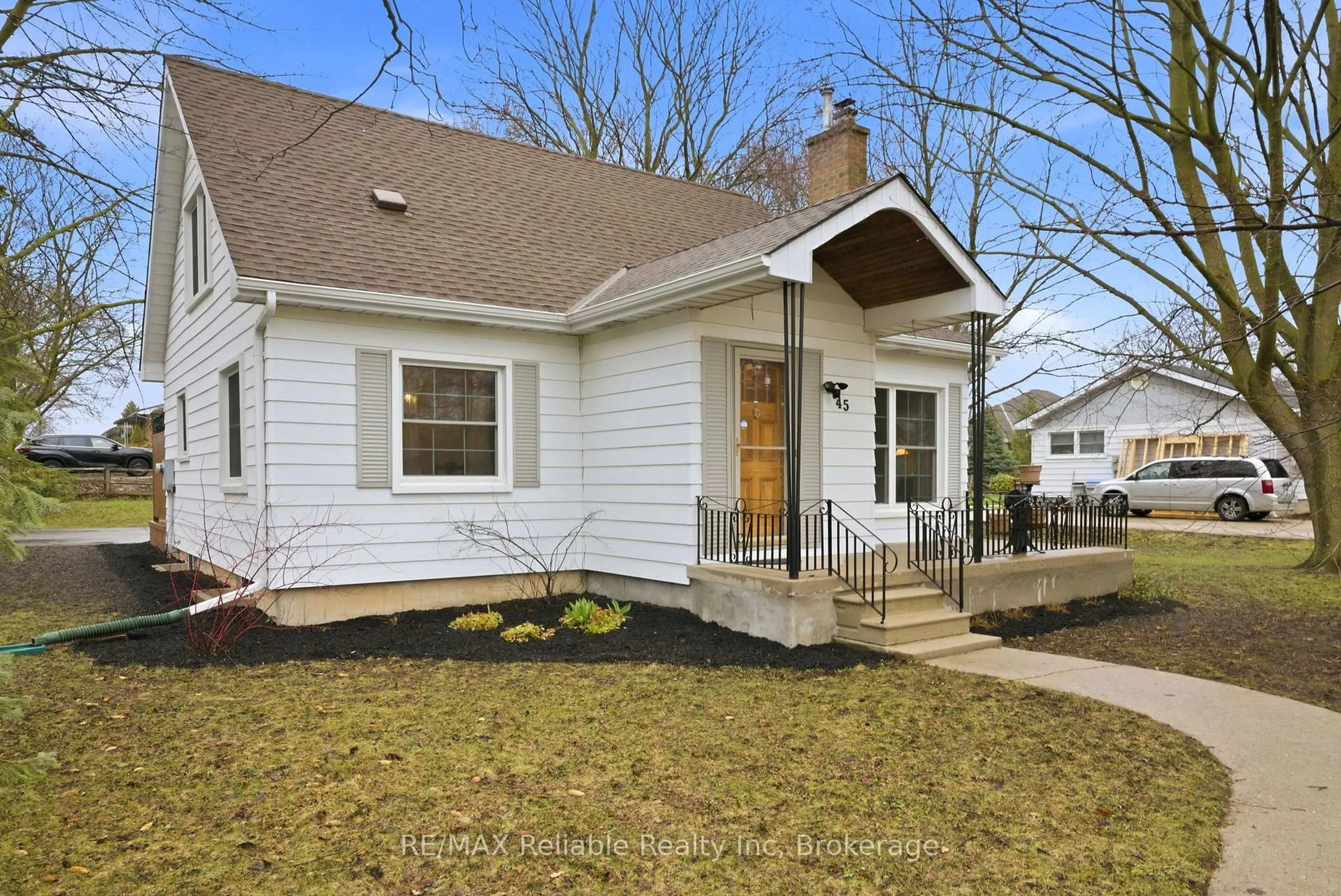 Home with vinyl exterior material, street for 45 Whitehead St, Central Huron Ontario N0M 1L0