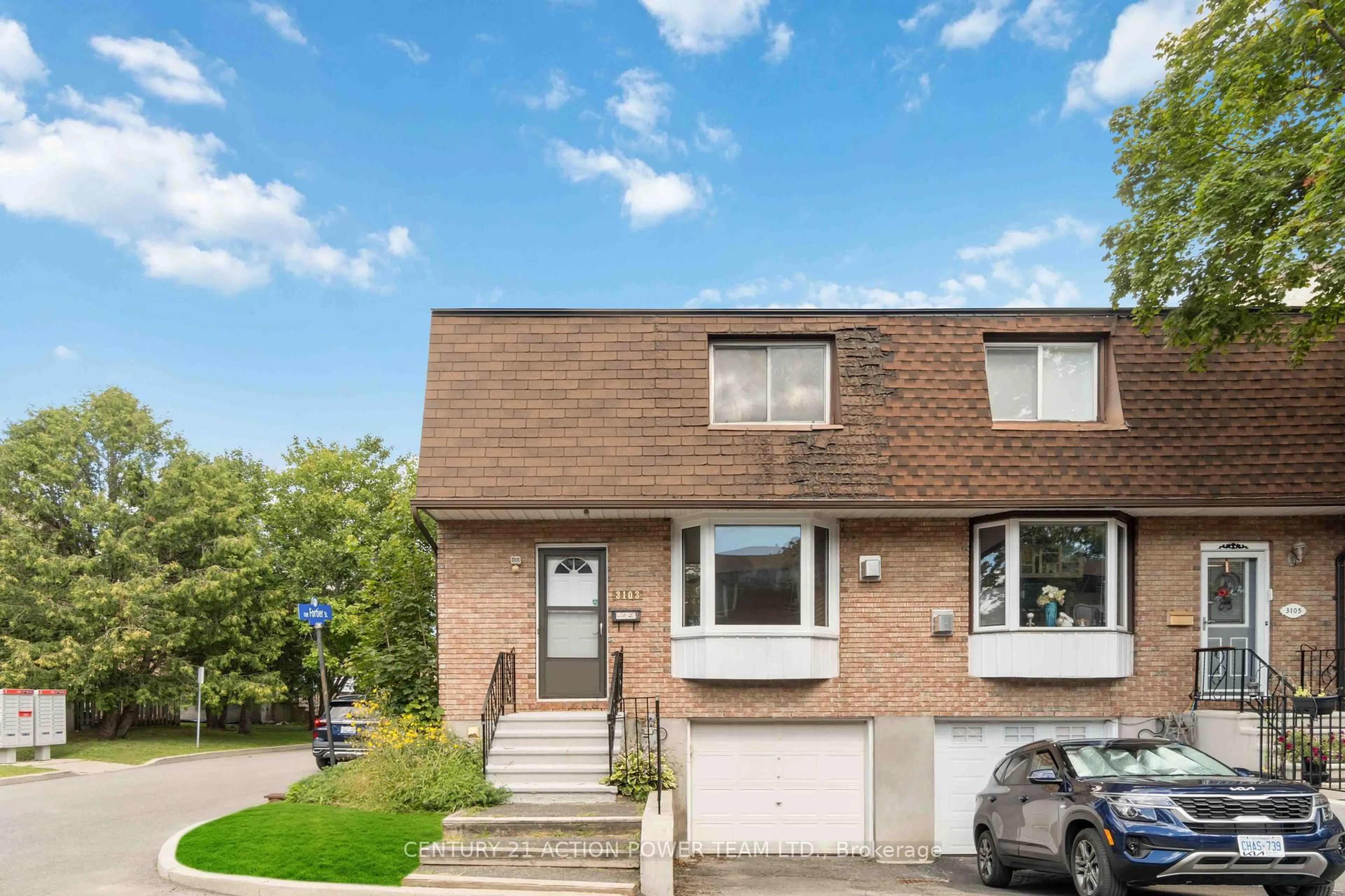 Home with brick exterior material, street for 3103 Armada Ave #17, Ottawa Ontario K1T 1T6