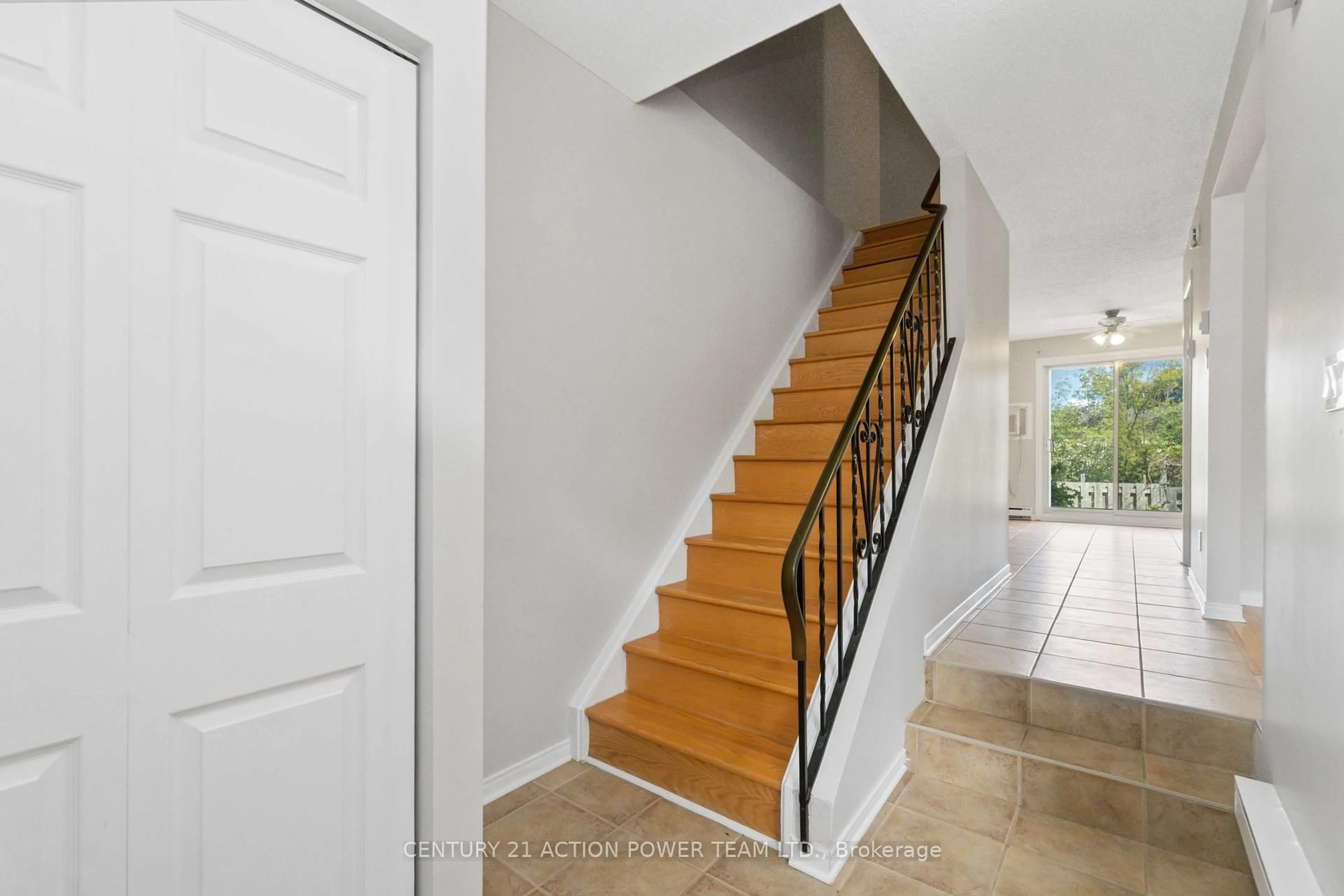 Unknown for 3103 Armada Ave #17, Ottawa Ontario K1T 1T6