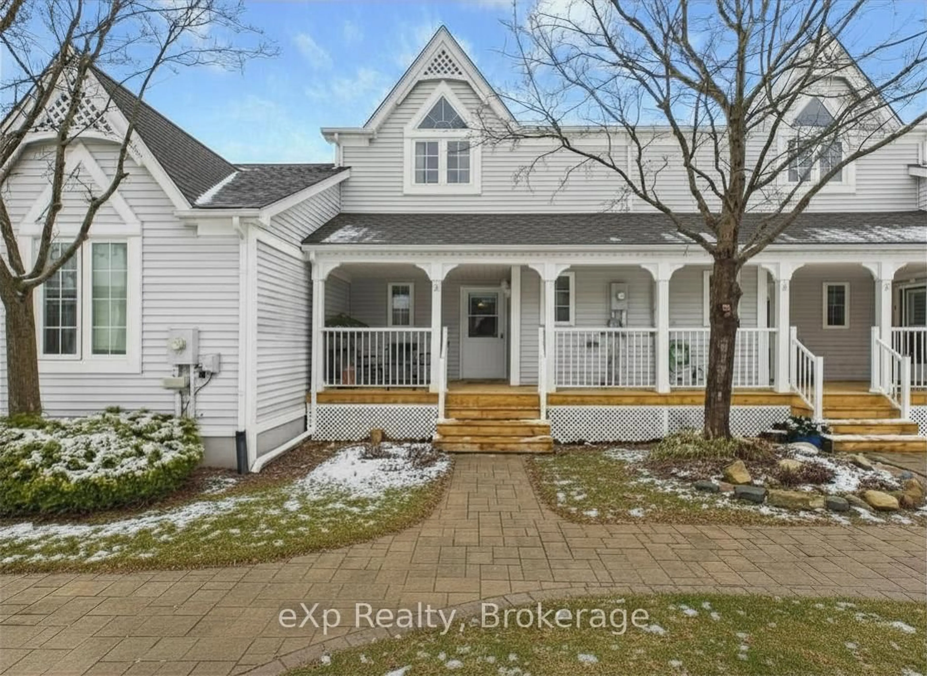 A pic from outside/outdoor area/front of a property/back of a property/a pic from drone, street for 83 Victoria St #2, Meaford Ontario N4L 1R4