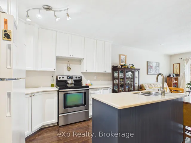 83 Victoria St #2, Meaford 5