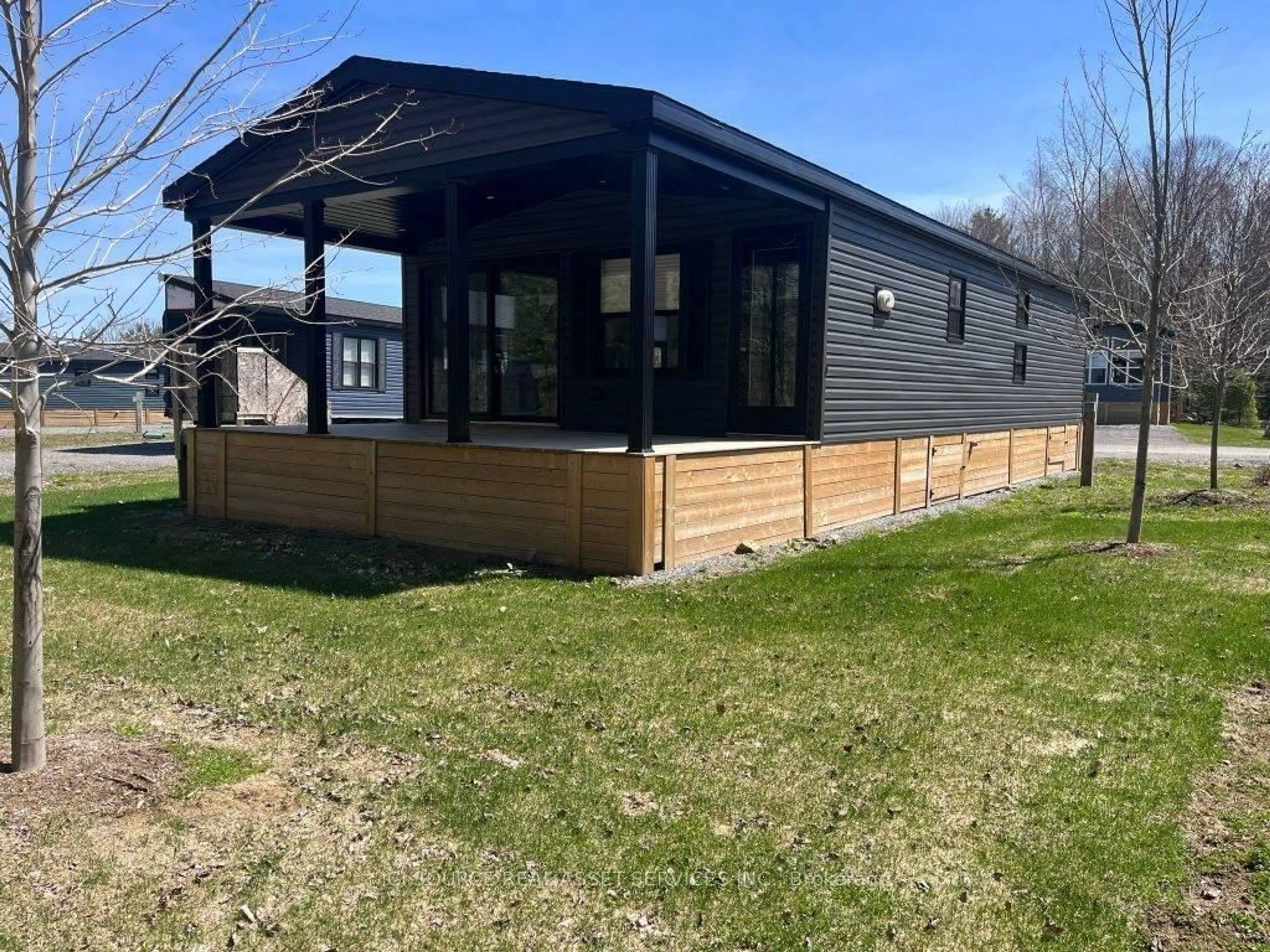 Unknown for 1047 Bonnie Lake Camp Rd #LKR023, Bracebridge Ontario P1L 1W9