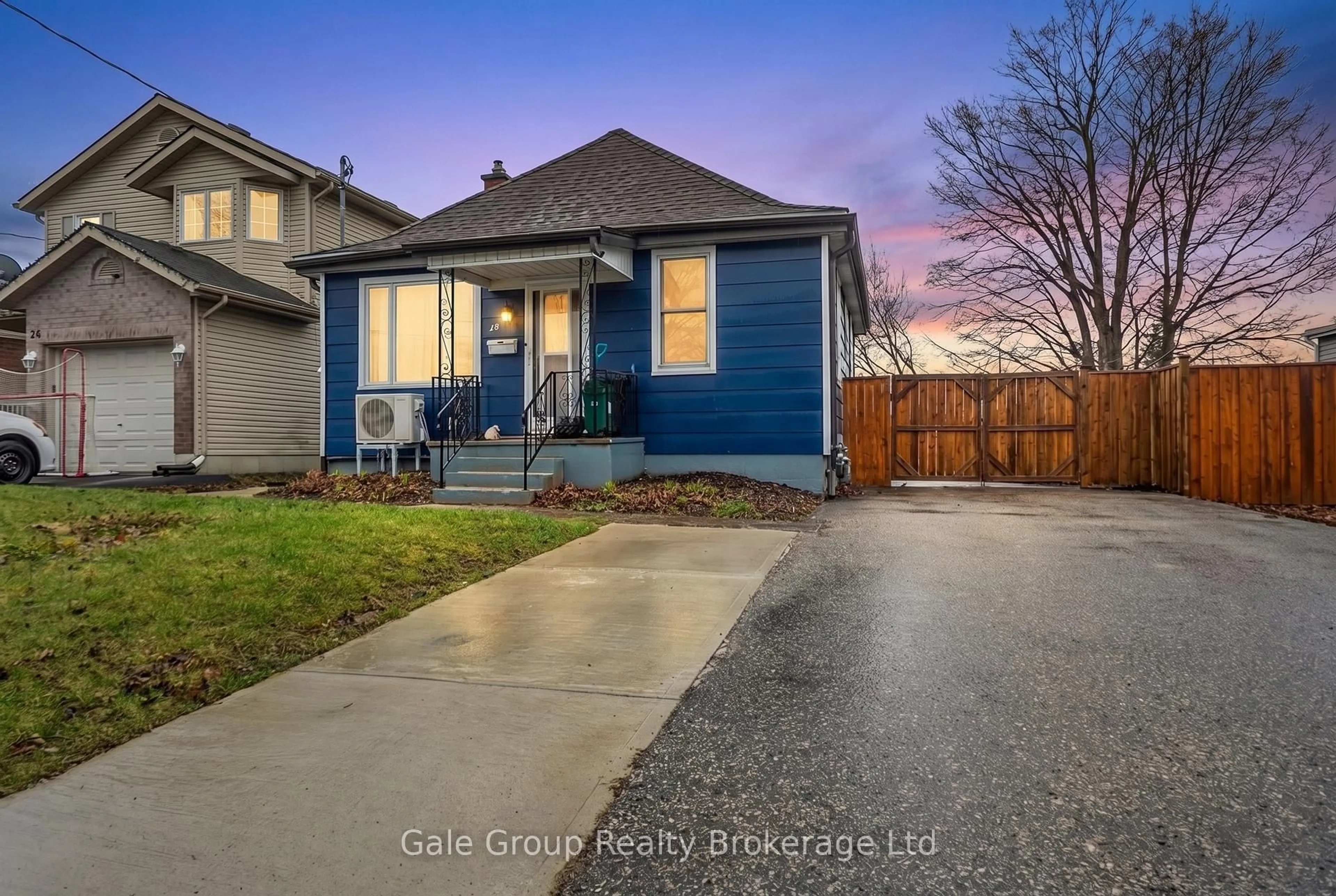 A pic from outside/outdoor area/front of a property/back of a property/a pic from drone, street for 26 Stafford St, Woodstock Ontario N4S 3Z6