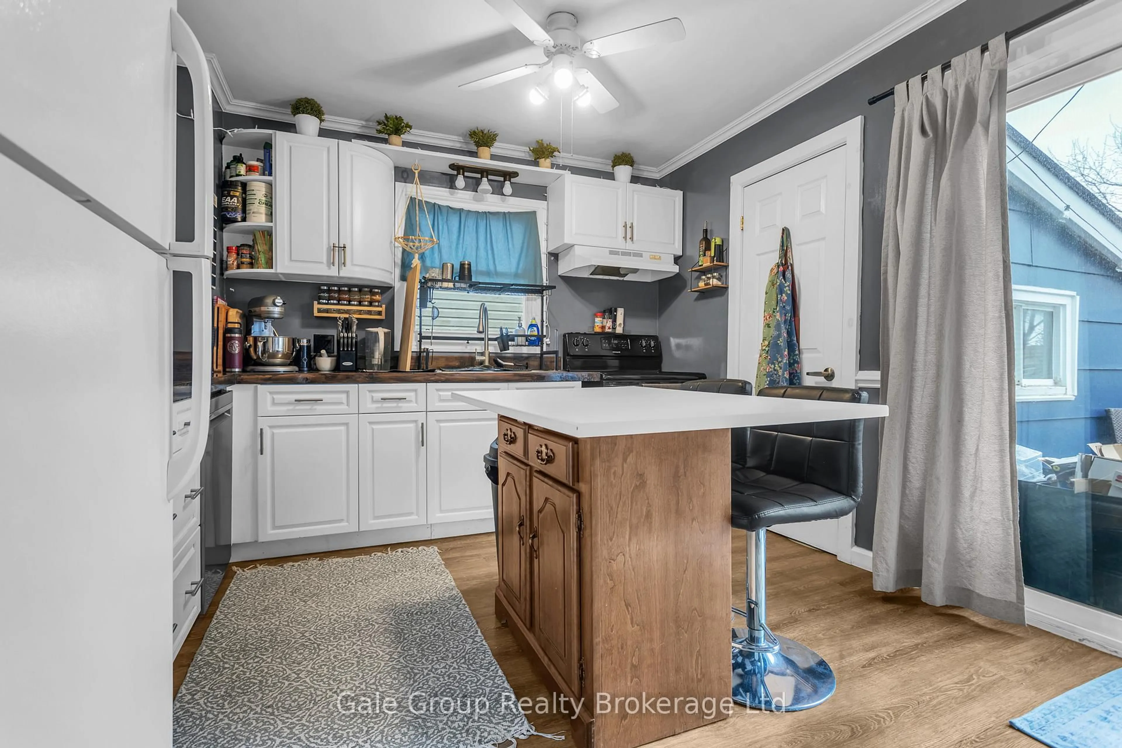 Unknown for 26 Stafford St, Woodstock Ontario N4S 3Z6