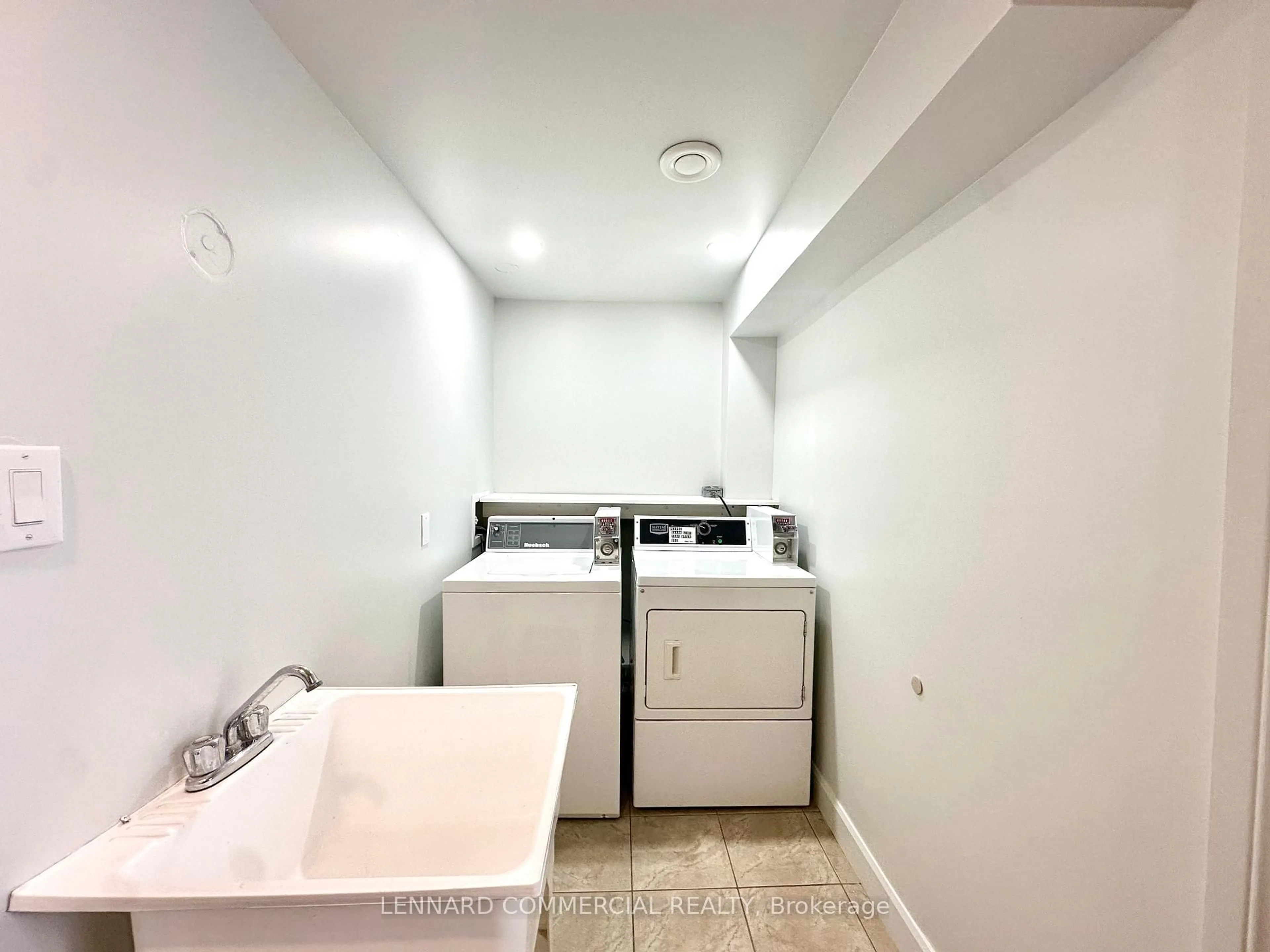 Laundry room for 240 MARIER Ave, Ottawa Ontario K1L 5R1