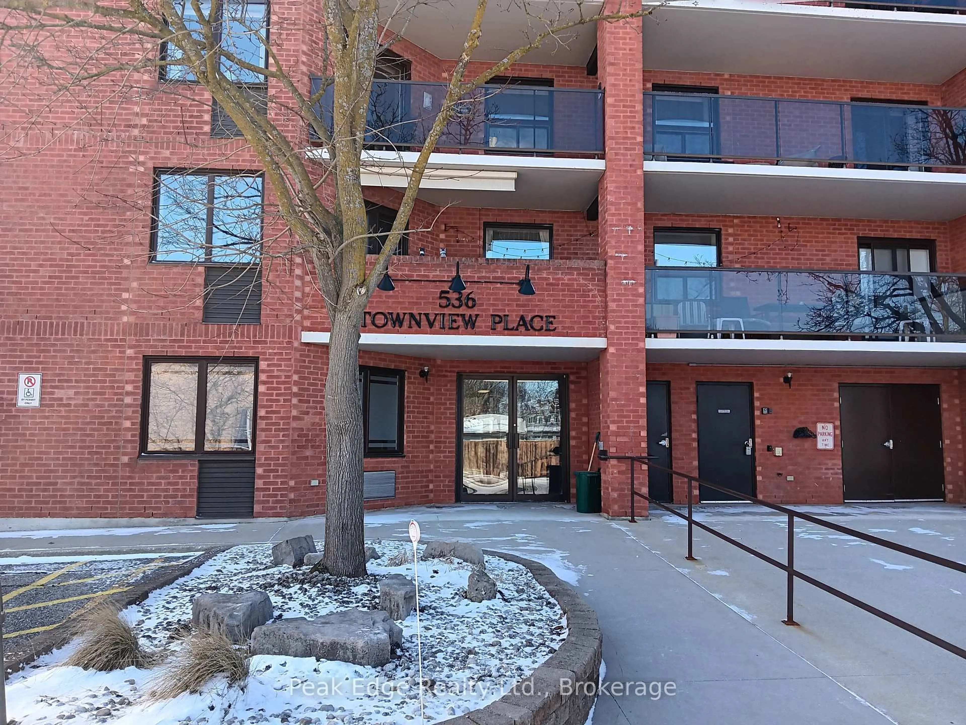 Unknown for 536 11th Ave #303, Hanover Ontario N4N 2S4