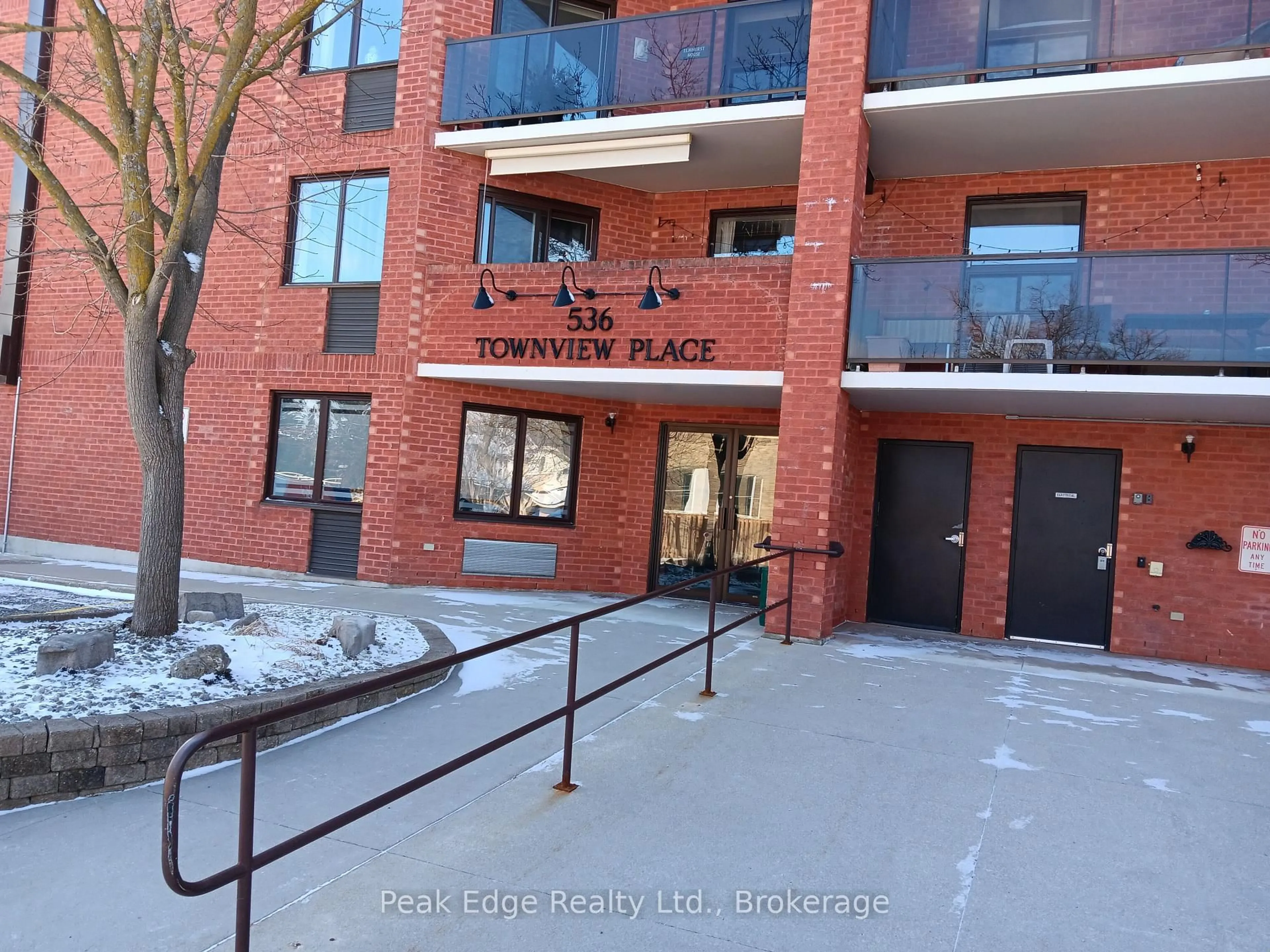 Unknown for 536 11th Ave #303, Hanover Ontario N4N 2S4